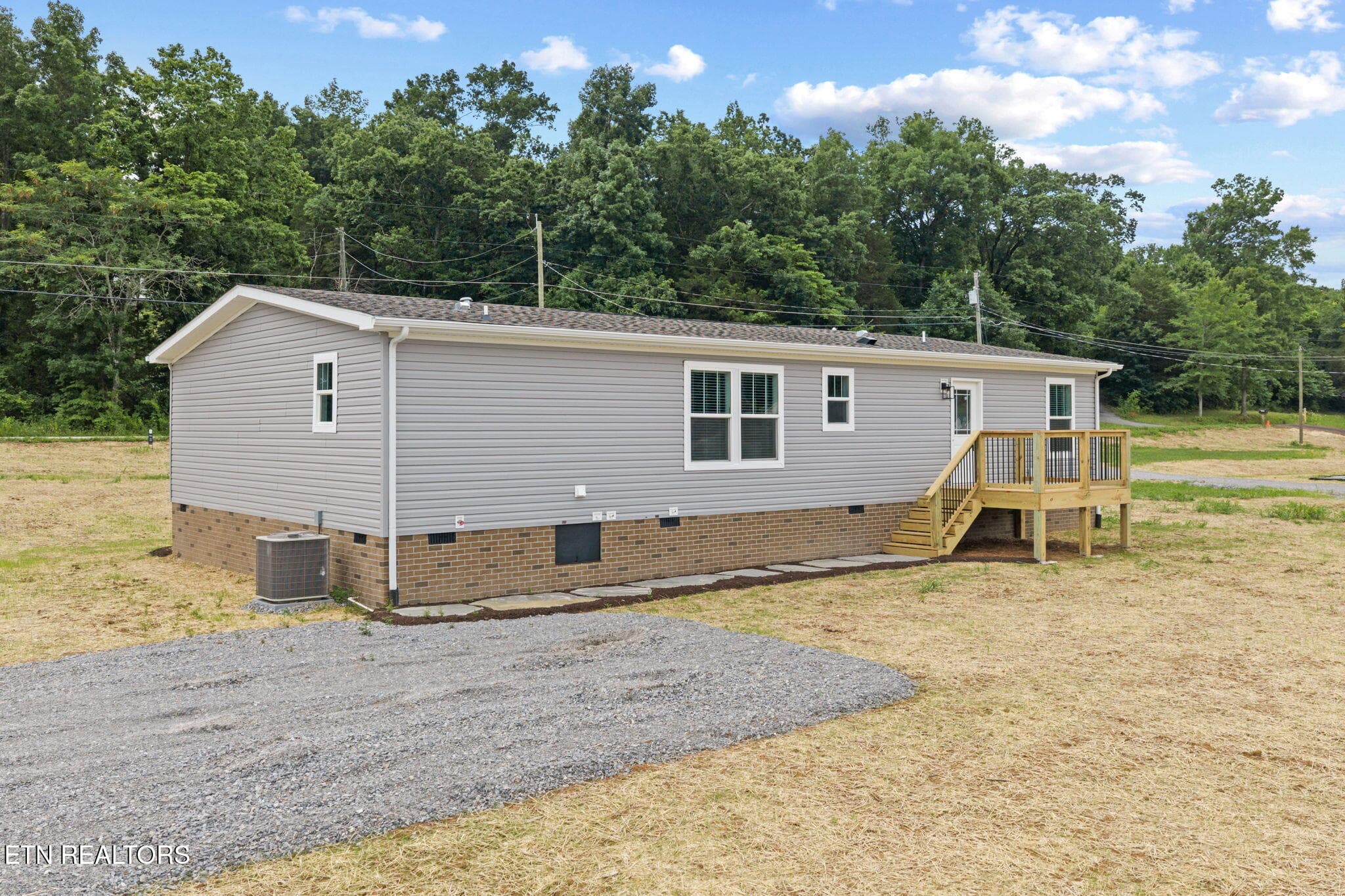 43-web-or-mls-3215 Sweetwater-148 - 3215 Sweetwater Vonore Rd, Sweetwater, TN 37874