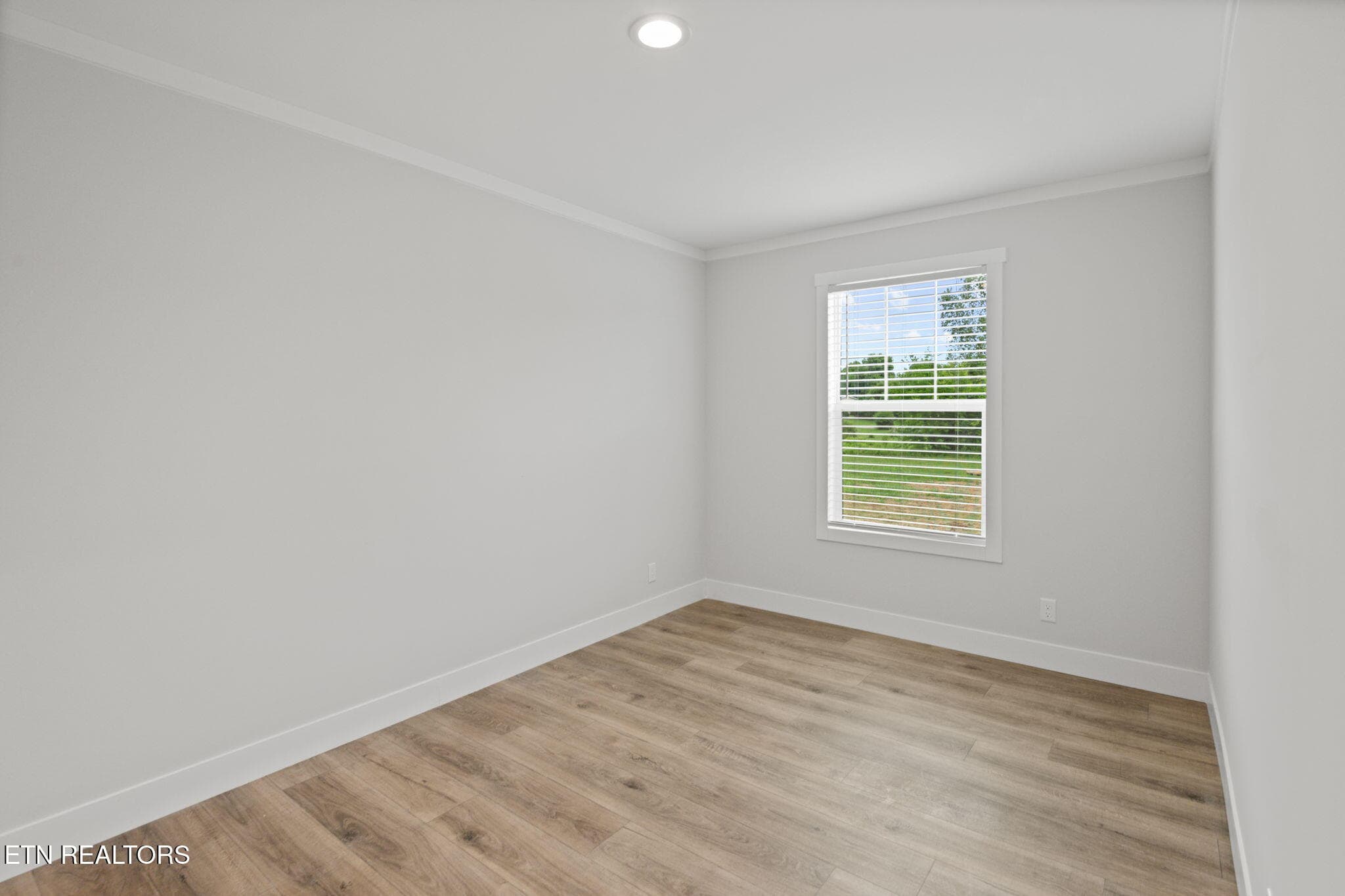 22-web-or-mls-3215 Sweetwater-099 - 3215 Sweetwater Vonore Rd, Sweetwater, TN 37874