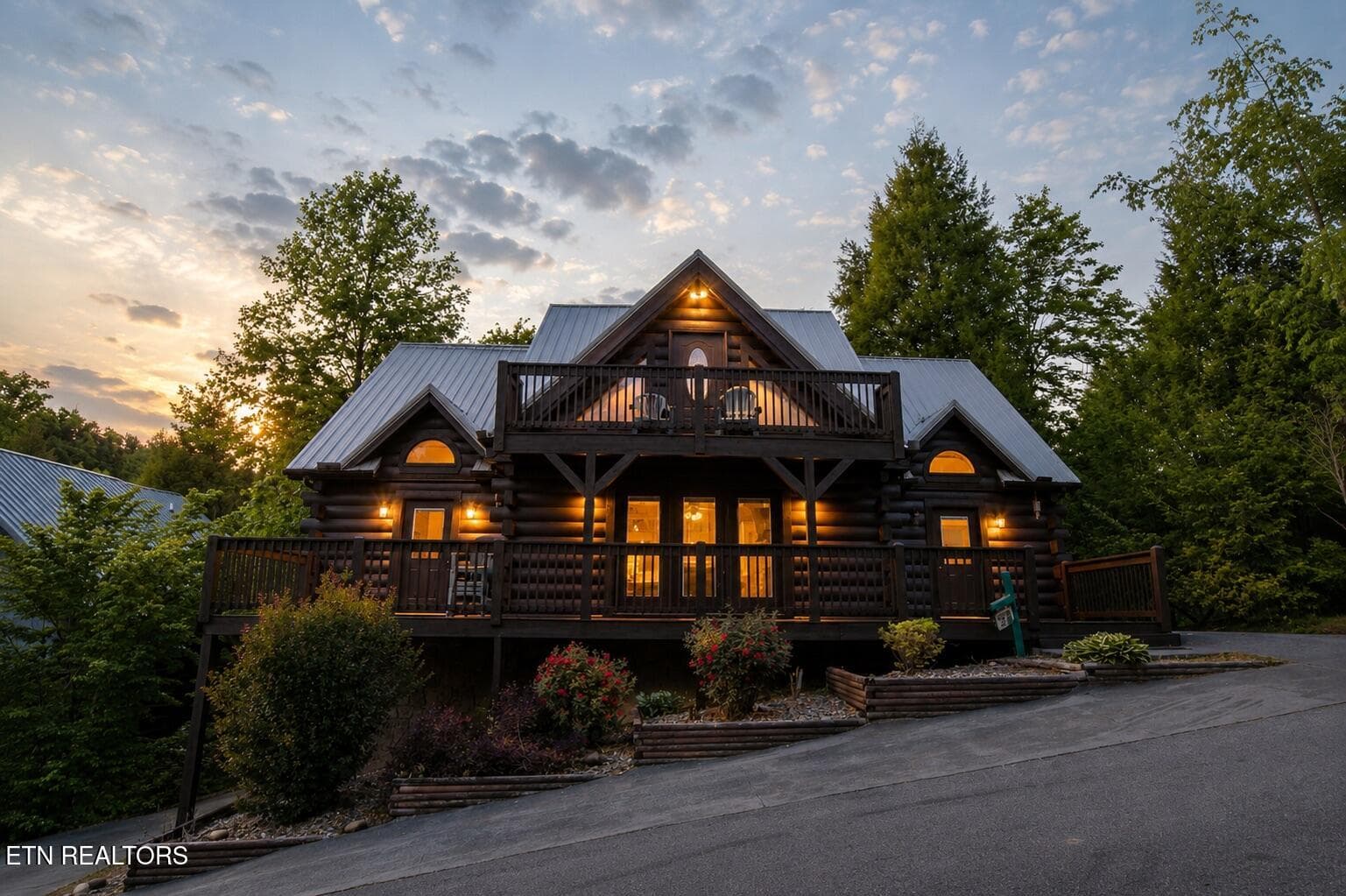 9CE2B76F-DE66-418B-880C-4BD4F05A06E2_1_1 - 314 Brown Wren Way, Gatlinburg, TN 37738, Gatlinburg