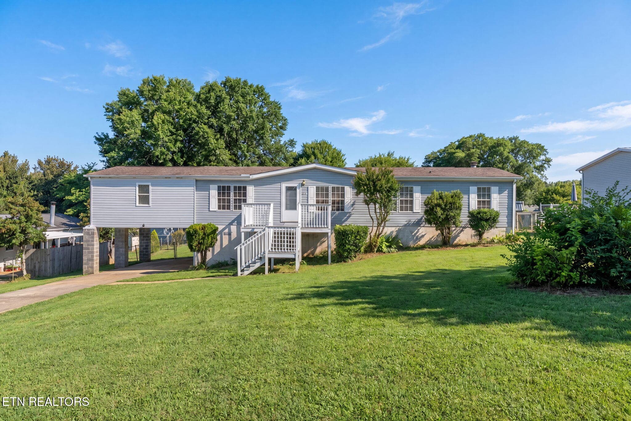 43-web-or-mls-season-swap-5BUH176AnQQ8Lh - 1009 Ridge View Rd, Maryville, TN 37801, Maryville