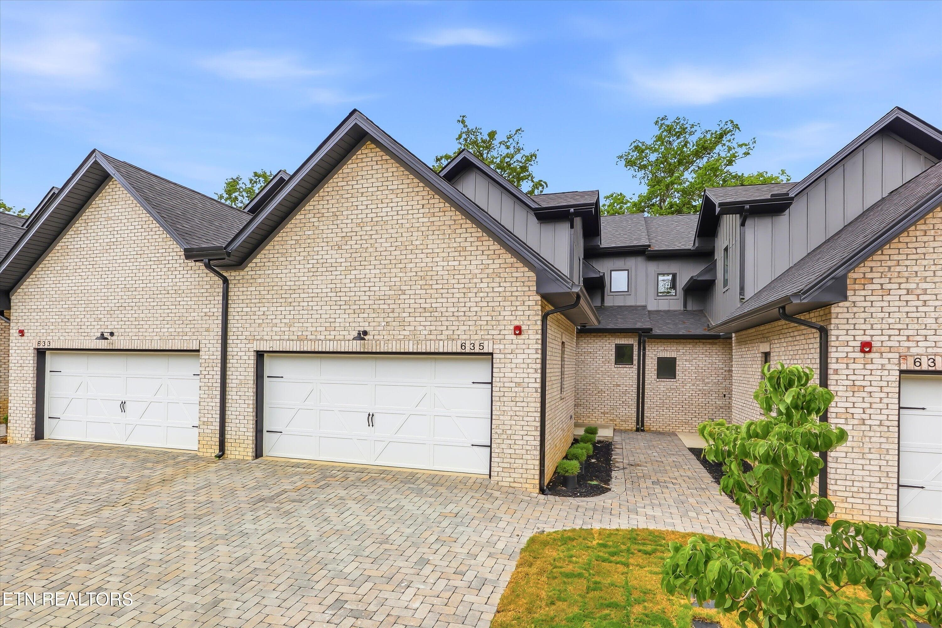 635 October Glory Lane, Knoxville, TN 37934