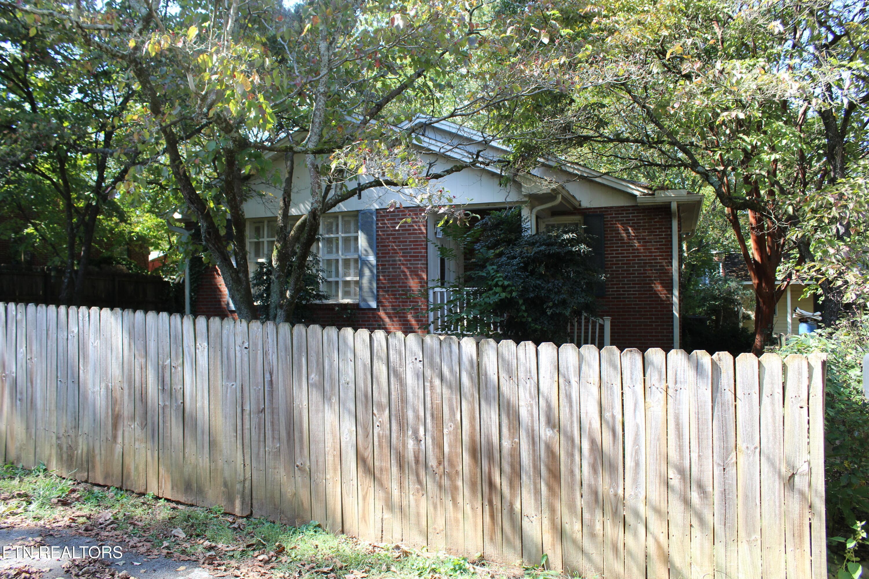 IMG_4991 - 506 Wharf St, Loudon, TN 37774