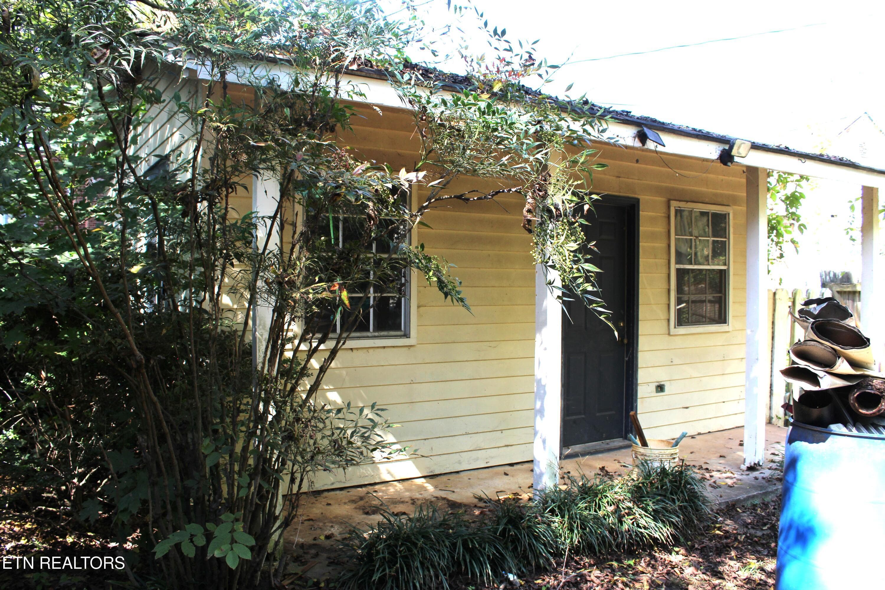 IMG_4988 - 506 Wharf St, Loudon, TN 37774