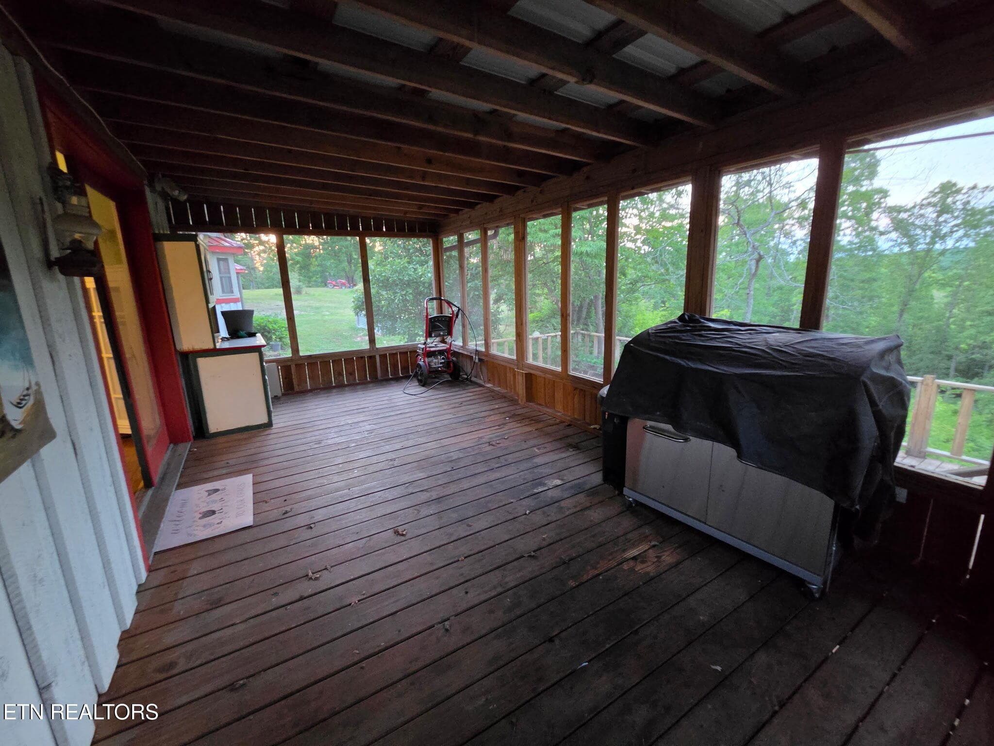 143 - 141 Central Ave, Robbins, TN 37852