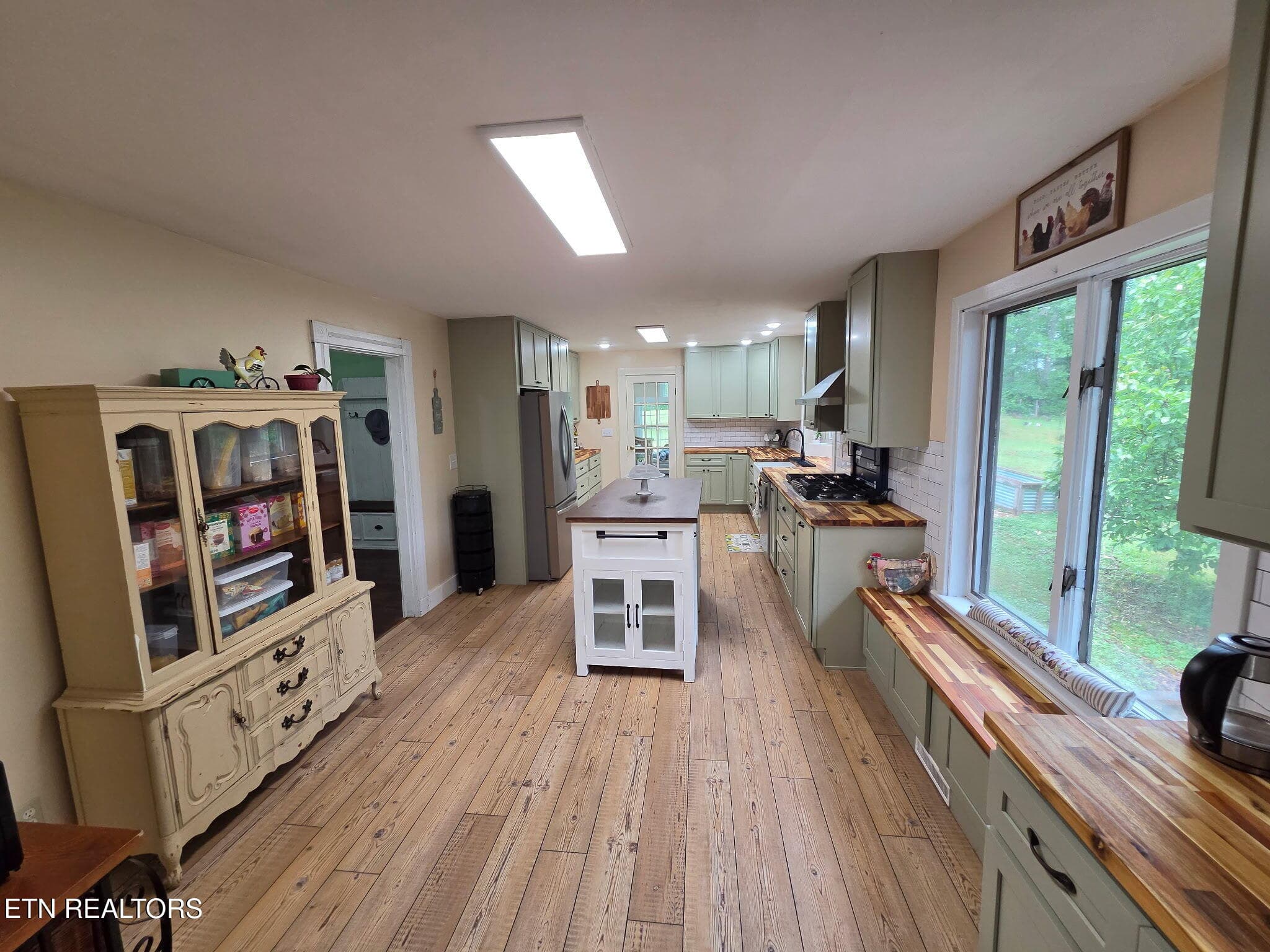 20260623_101504 - 141 Central Ave, Robbins, TN 37852