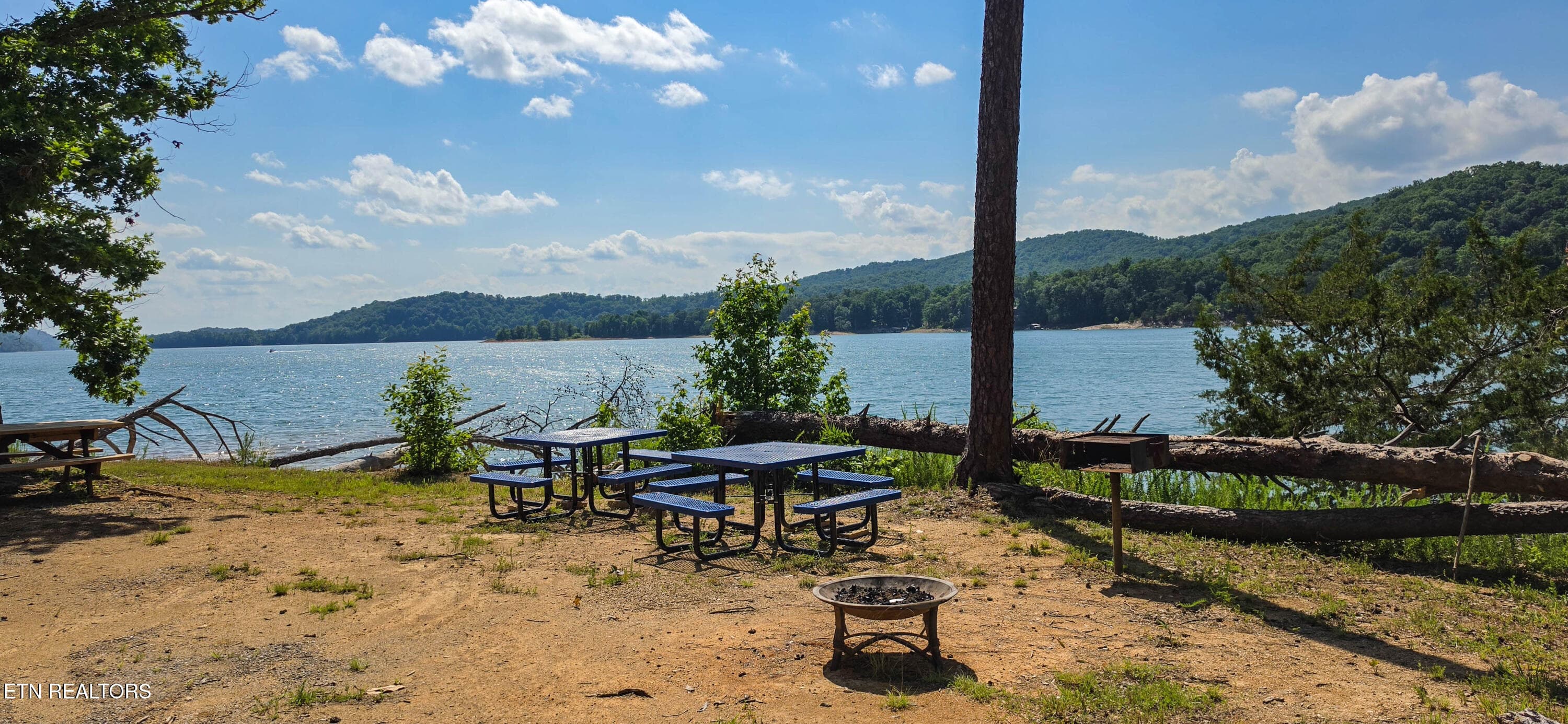 n panoramic lake4 - 364 Panoramic Drive, Maynardville, TN 37807