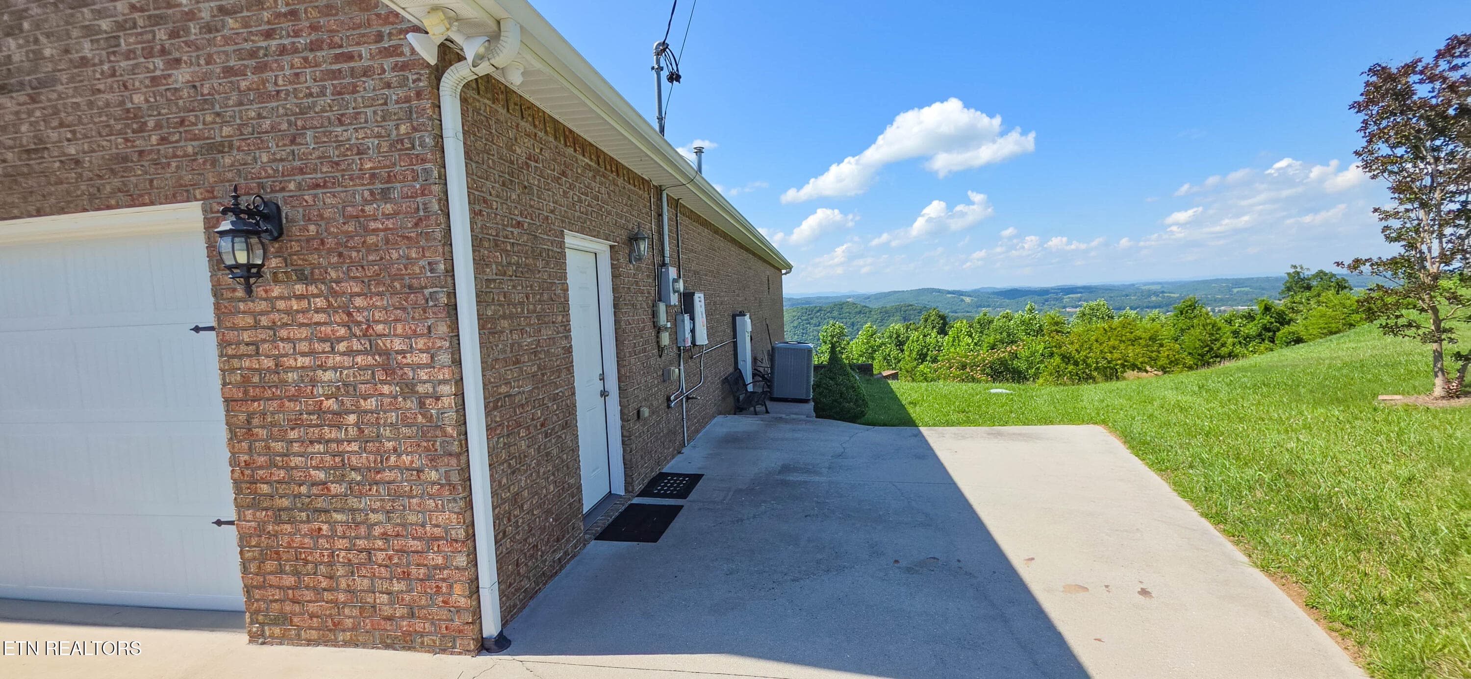 n panoramic side - 364 Panoramic Drive, Maynardville, TN 37807