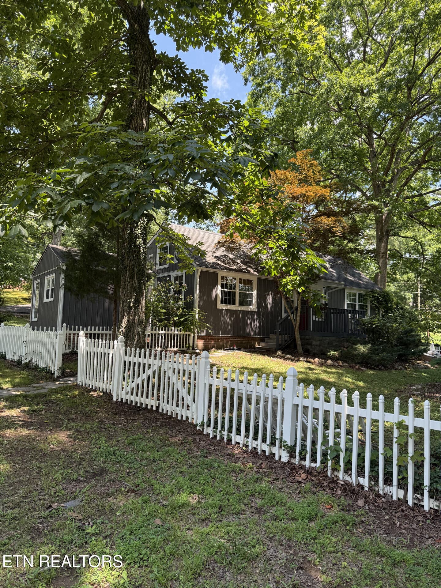 142WNorrisRd_69831_19 - 142 W Norris Rd, Norris, TN 37828