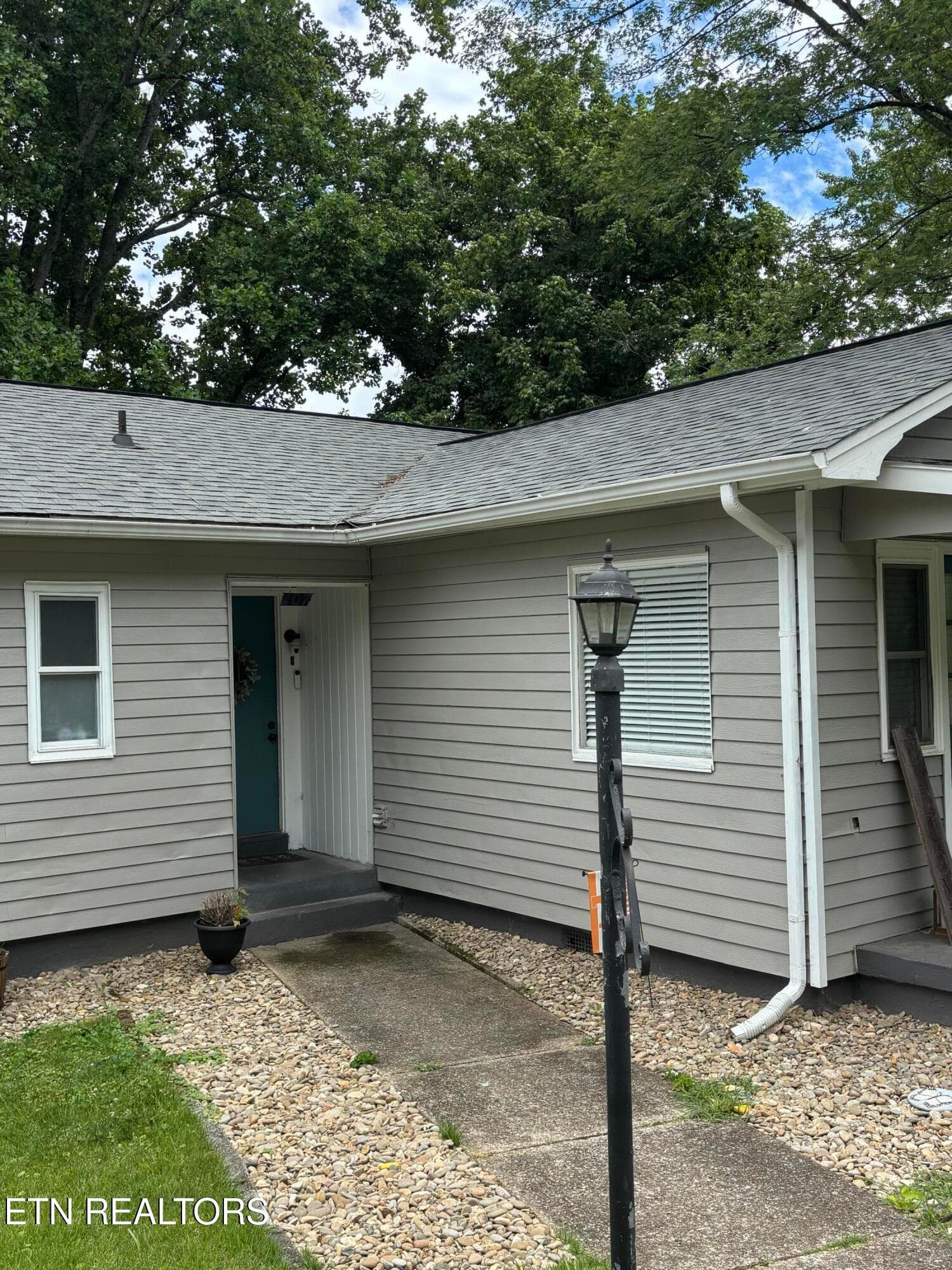 Front - 107 Porter Rd, Oak Ridge, TN 37830