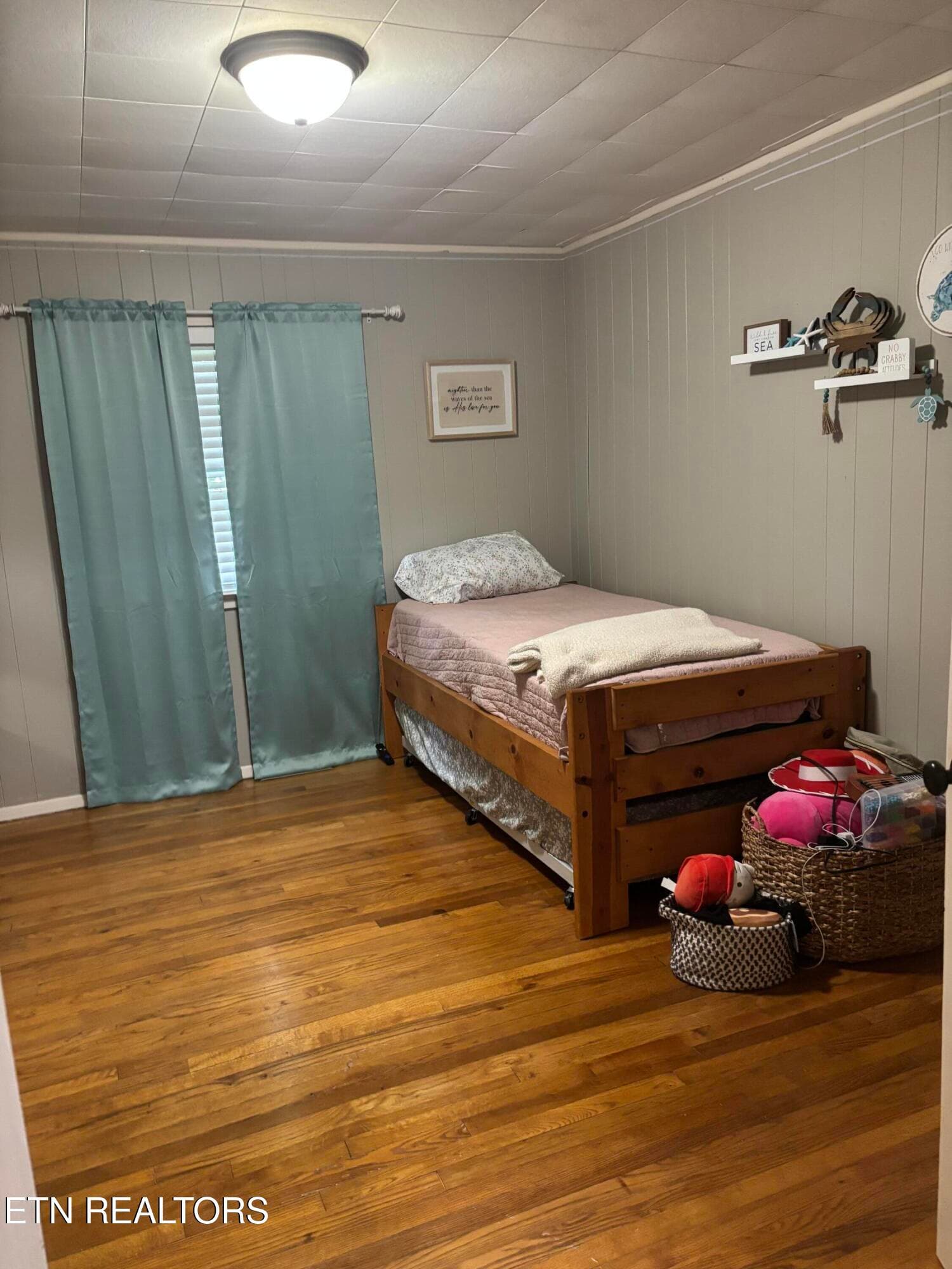 Bedroom 2 - 107 Porter Rd, Oak Ridge, TN 37830