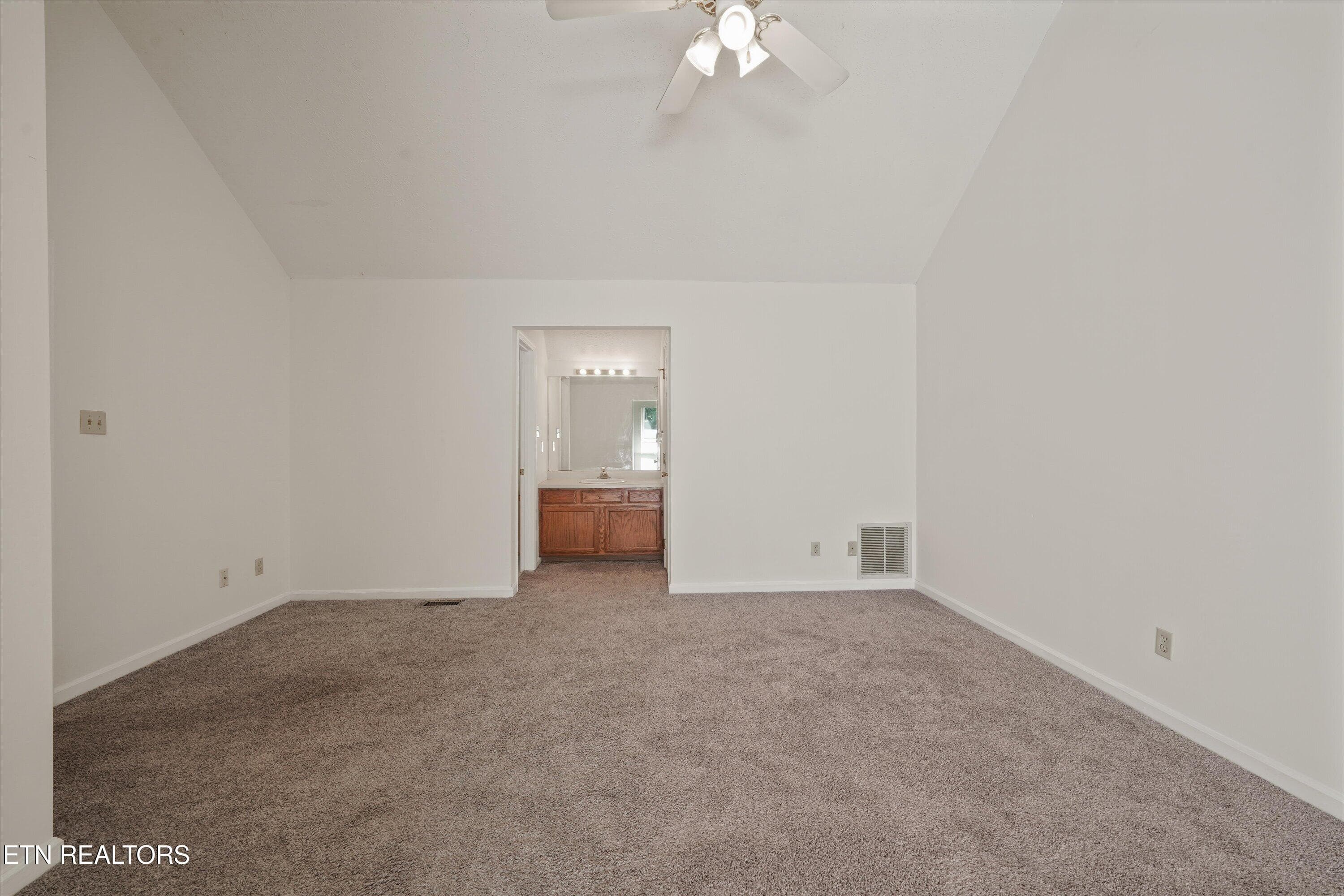 19-6913 Kings Crossing Way06 - 6913 Kings Crossing Way, Knoxville, TN 37918, Knoxville