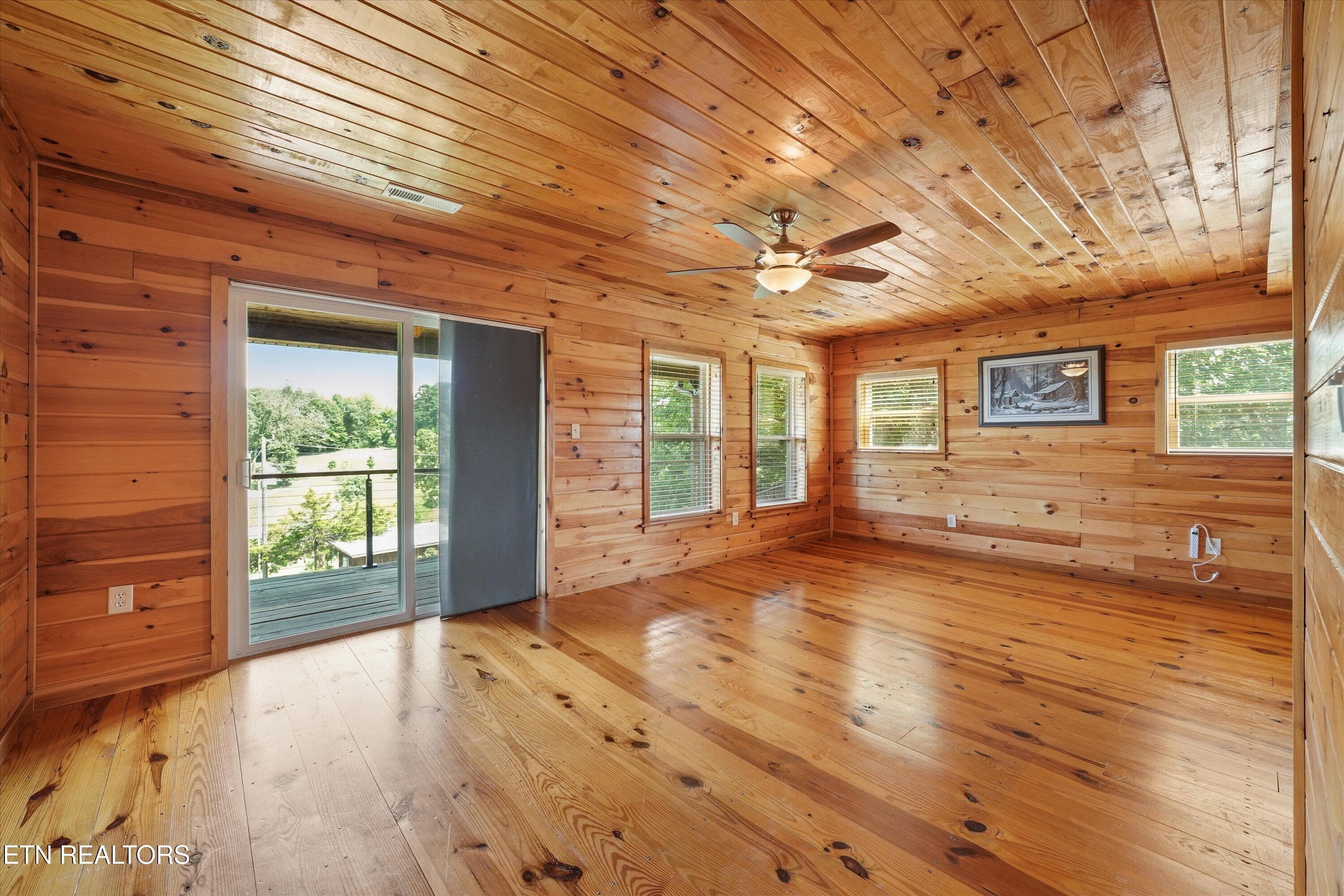 21-2132 Grey Ridge Rd10 - 2132 Grey Ridge Rd, Maryville, TN 37801
