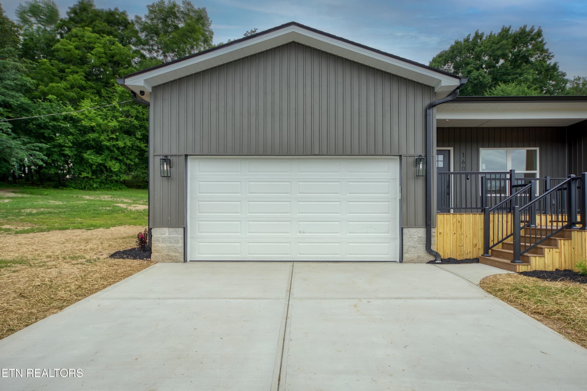 160 Huckleberry Hollow Front - 180 Huckleberry Hollow, Kingston, TN 37763