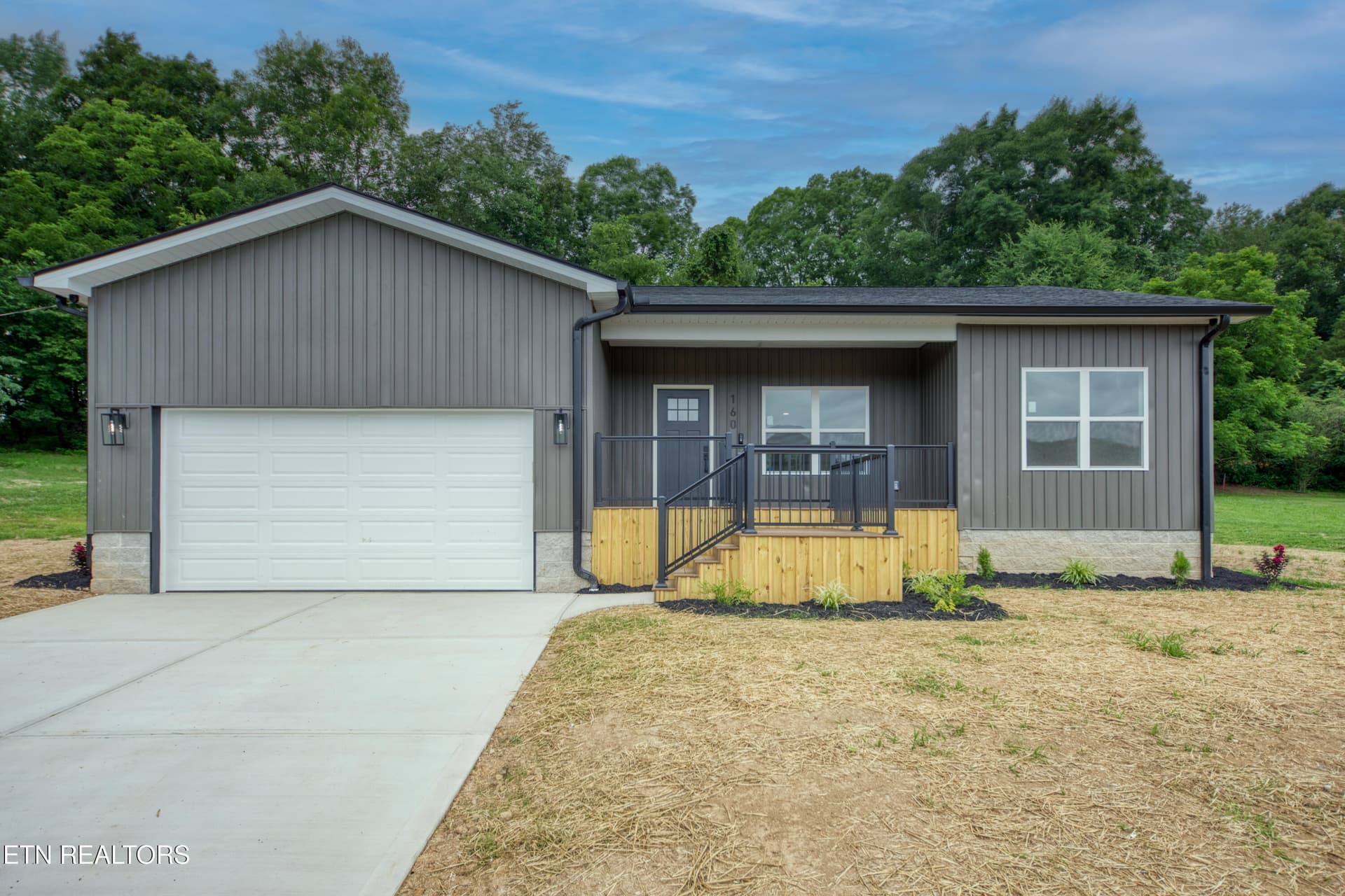 160 Huckleberry Hollow Front - 180 Huckleberry Hollow, Kingston, TN 37763