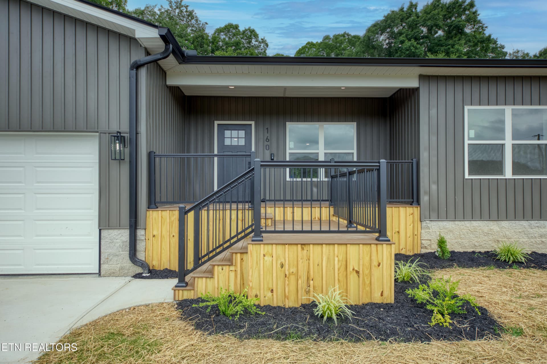 160 Huckleberry Hollow Front - 180 Huckleberry Hollow, Kingston, TN 37763