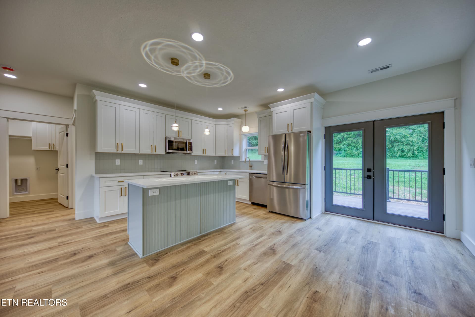 Living/Dining/Kitchen Combo - 180 Huckleberry Hollow, Kingston, TN 37763