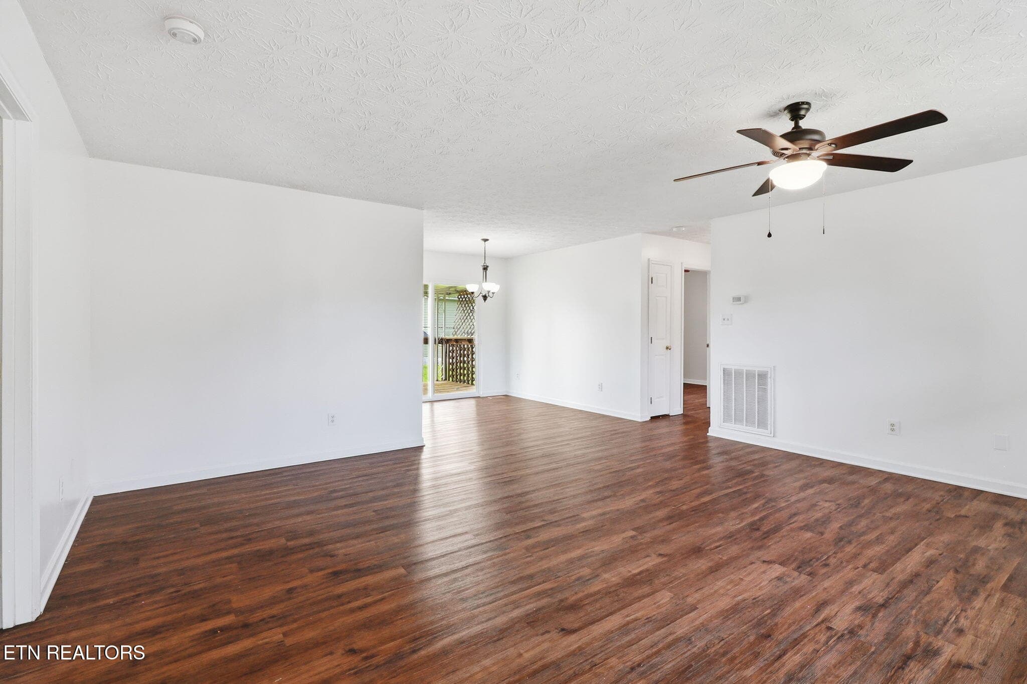 LIVING OPEN TO DINING AREA - 6032 Newington Lane, Knoxville, TN 37912, Knoxville