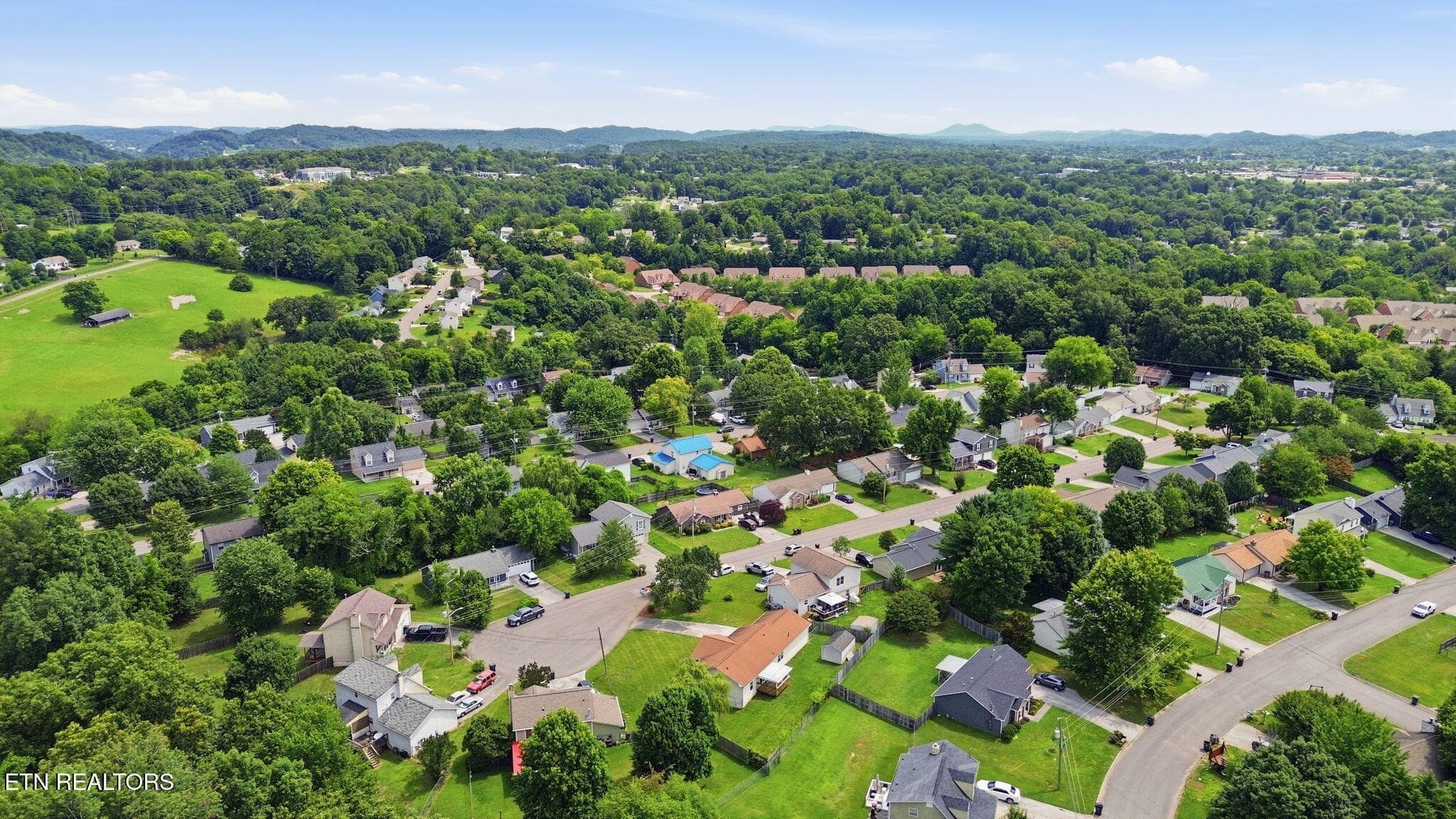 NORTHWEST KNOXVILLE - 6032 Newington Lane, Knoxville, TN 37912, Knoxville