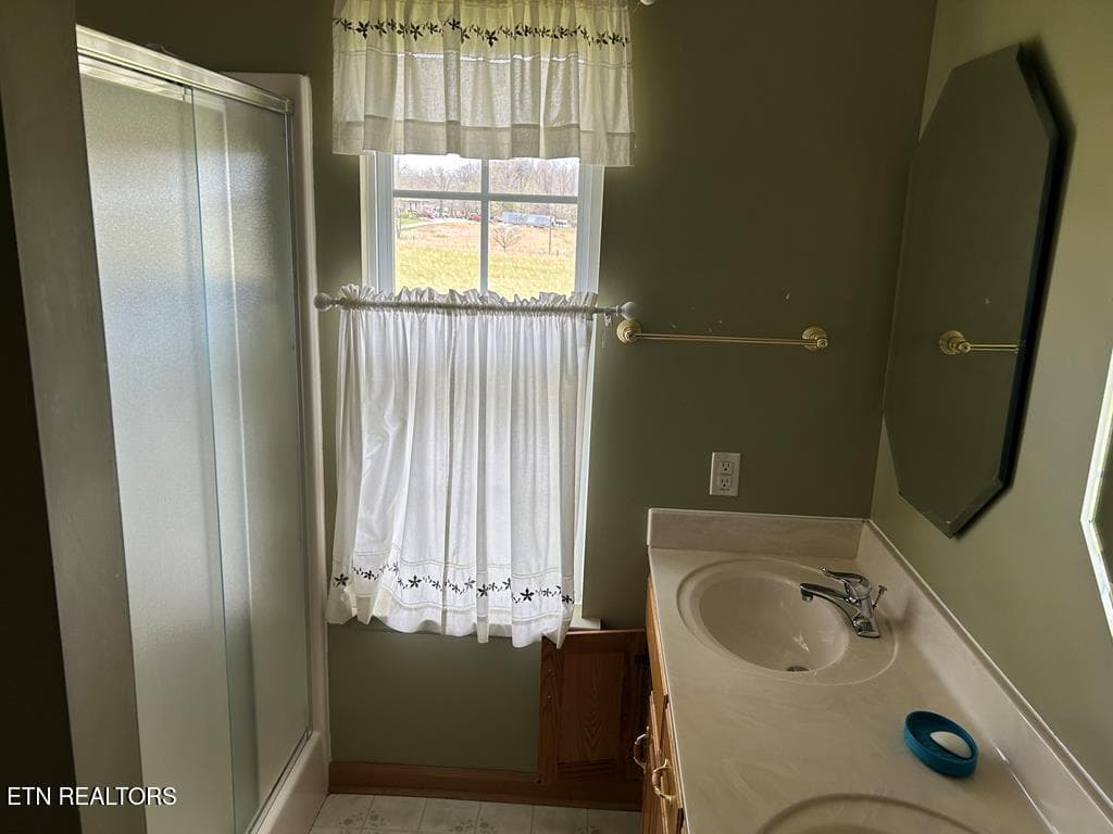 239532_38 - 12343 Griffith Rd, Pikeville, TN 37367