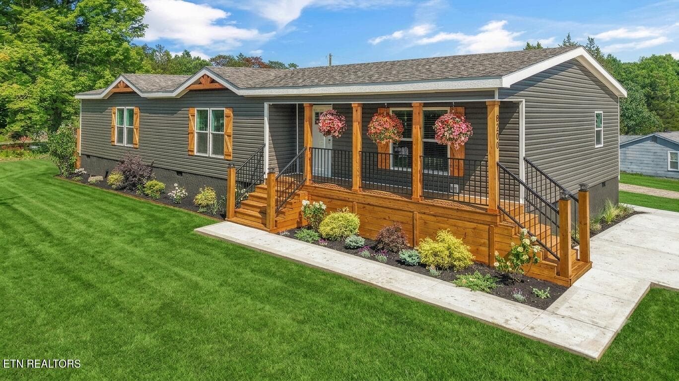8200 Burnell Lane, Knoxville, TN 37920
