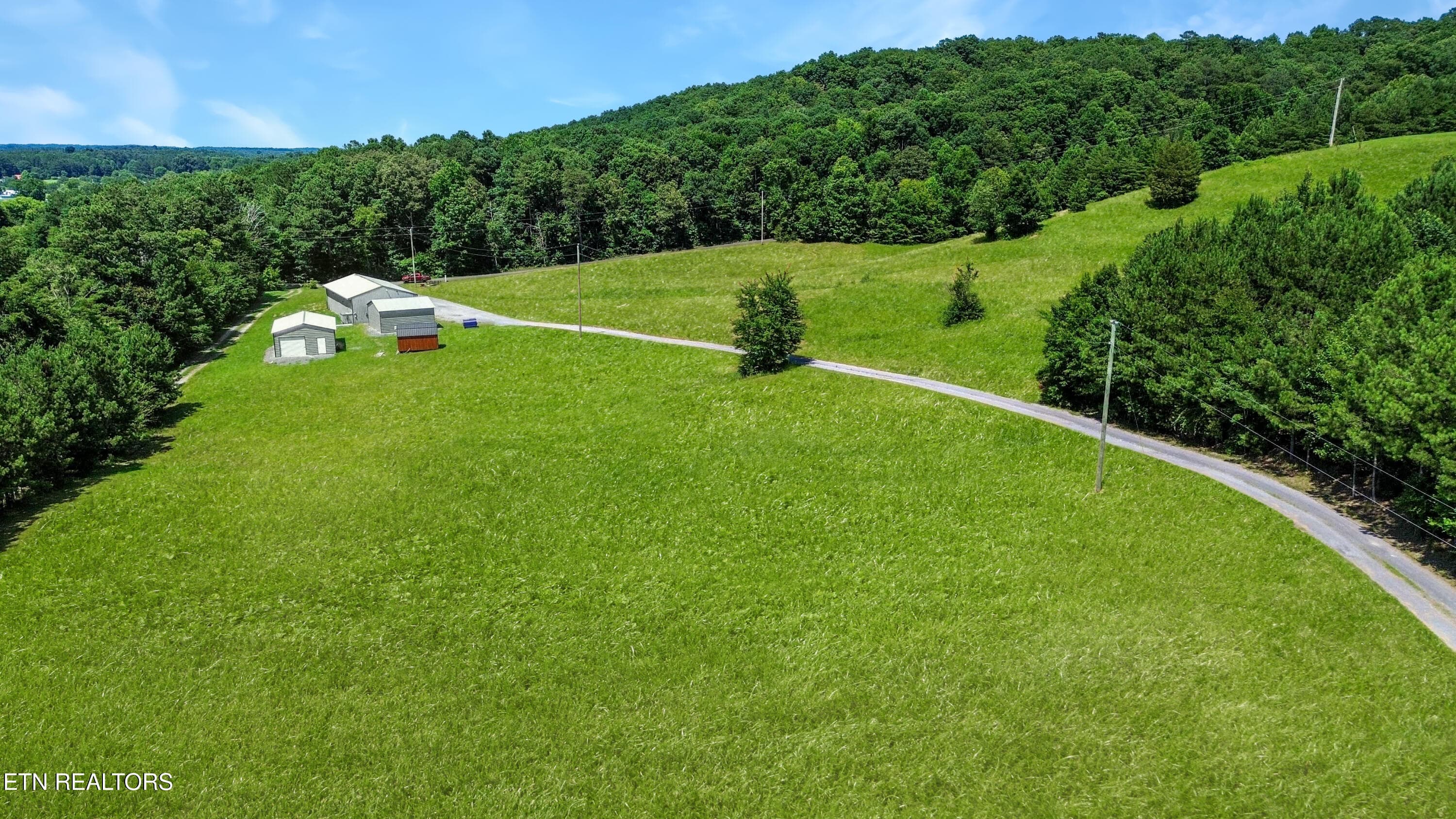 DJI_0642 - 320 SE Harris Rd, Old Fort, TN 37362