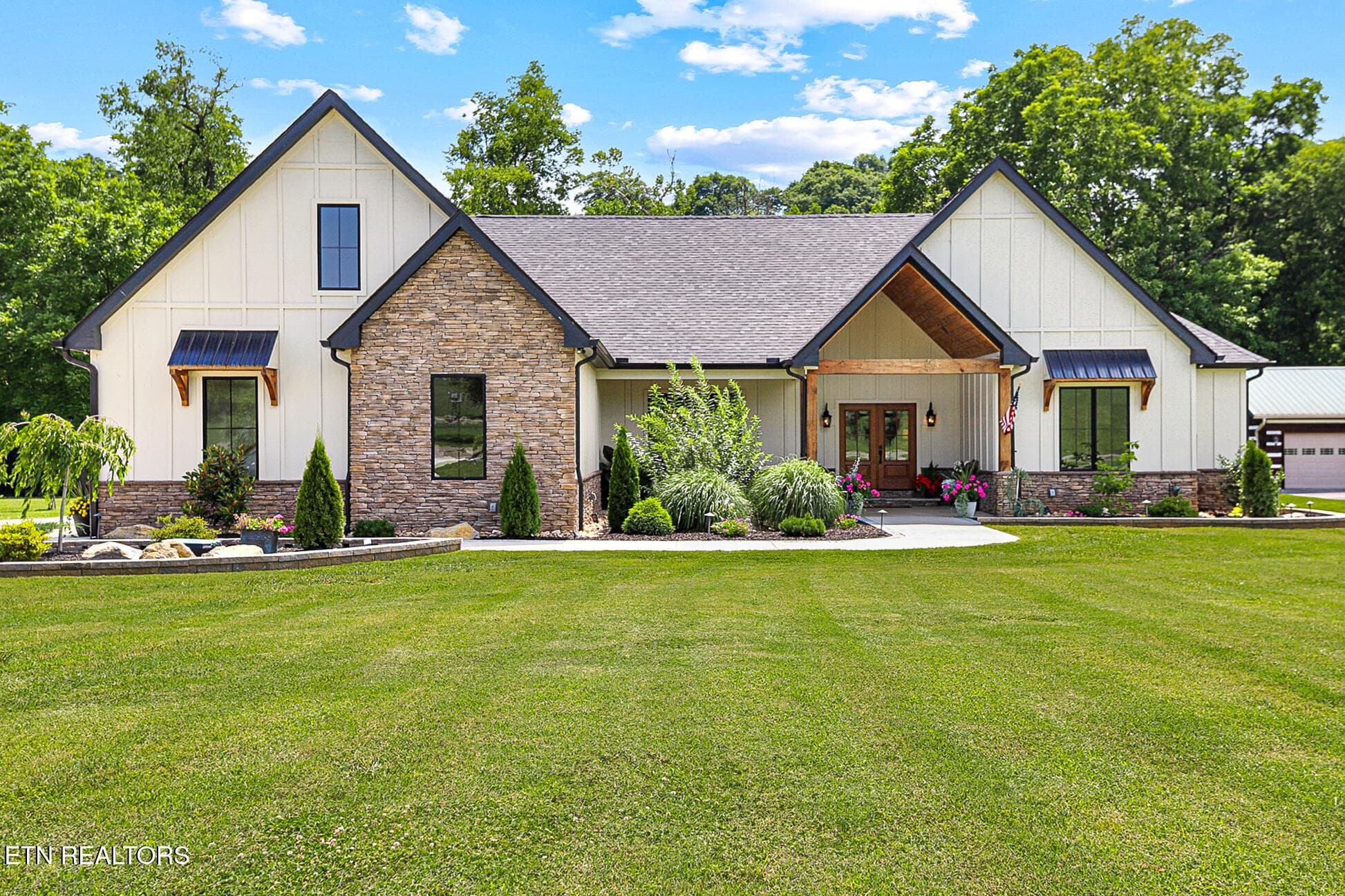 1945 River Mist Circle, New Market, TN 37820