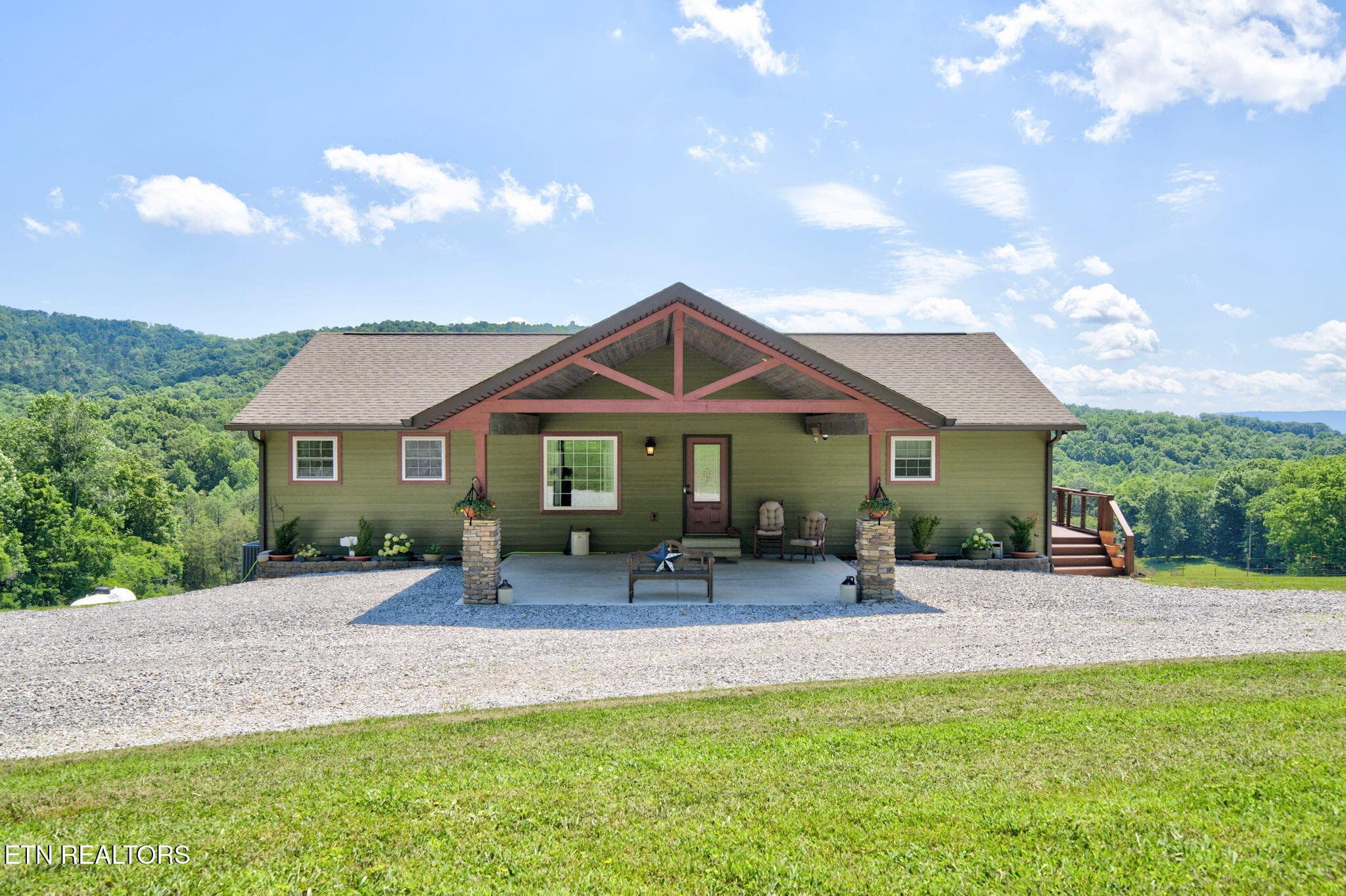 1-web-or-mls-1252 Shellotte Loop_002_TNP - 1252 Shellotte Loop, Pall Mall, TN 38577