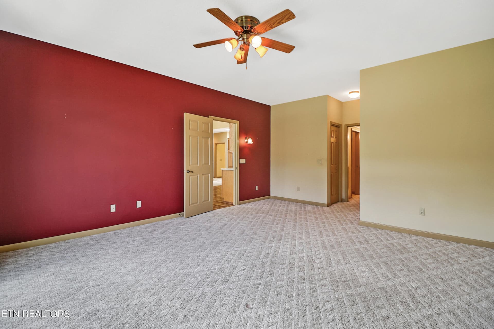 n44a4432-n44a4436 - 137 Lafayette 16, Crossville, TN 38558