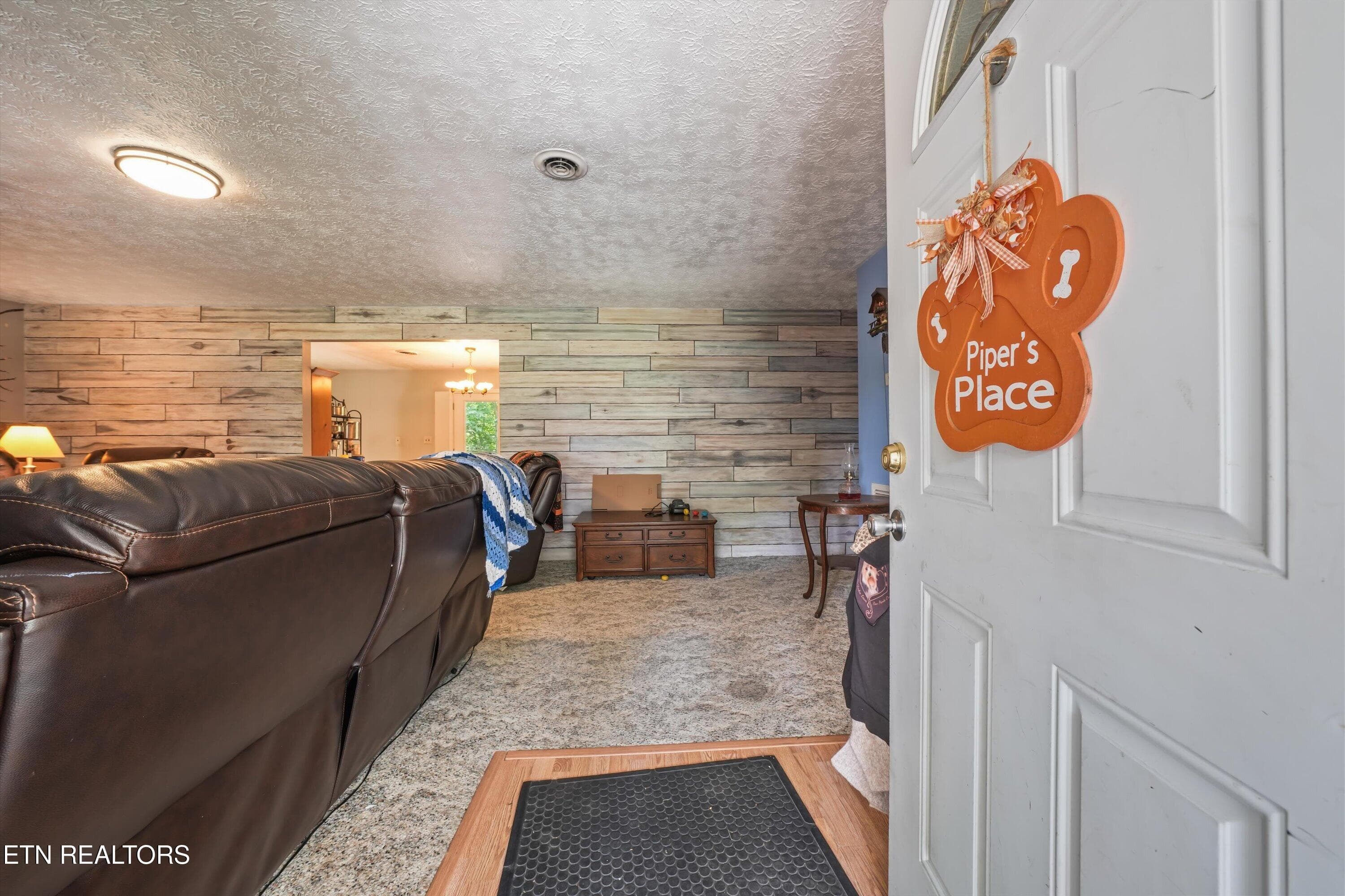 05-748 Christenson Rd 12 - 748 Christenson Rd, Deer Lodge, TN 37726