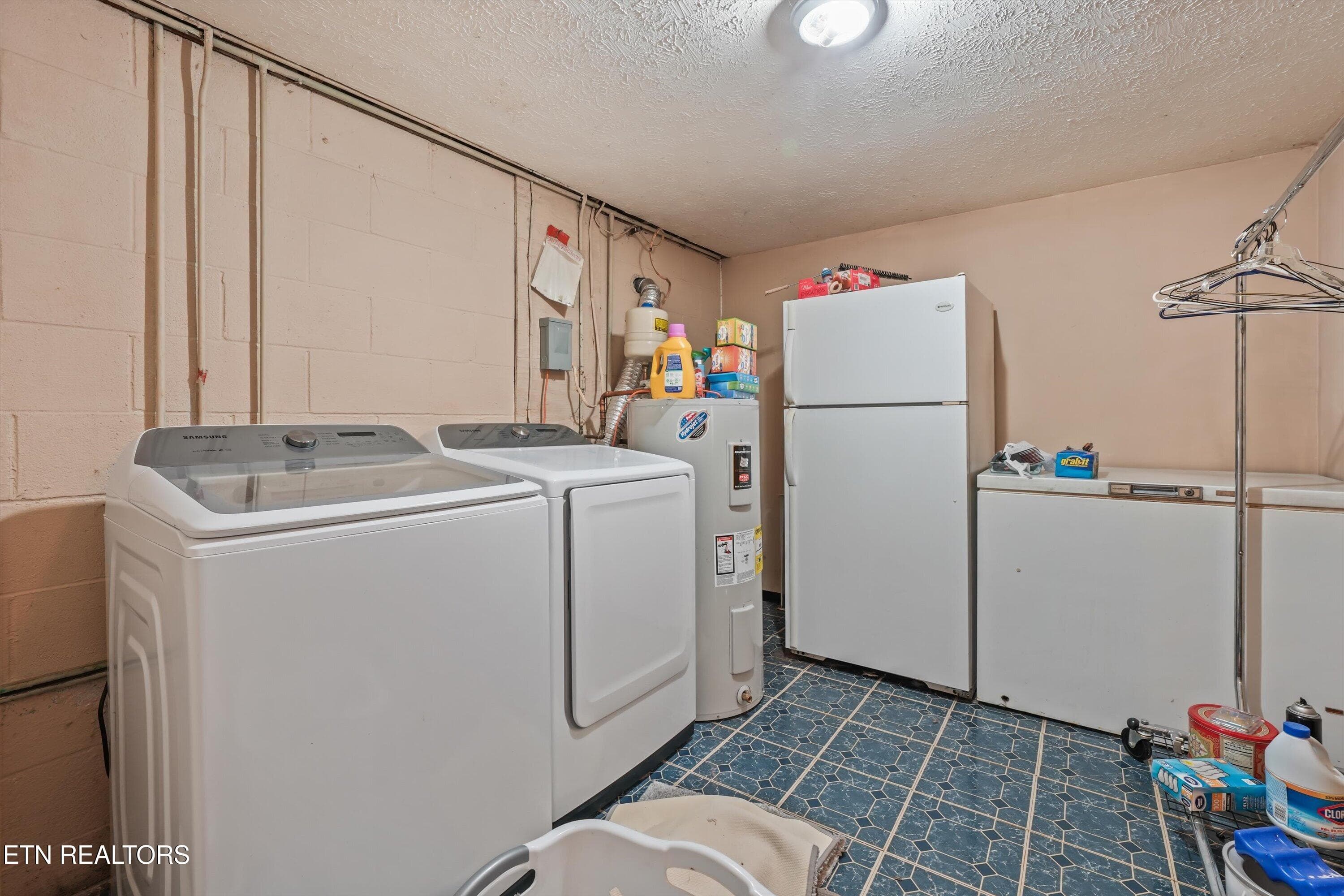 15-748 Christenson Rd 19 - 748 Christenson Rd, Deer Lodge, TN 37726