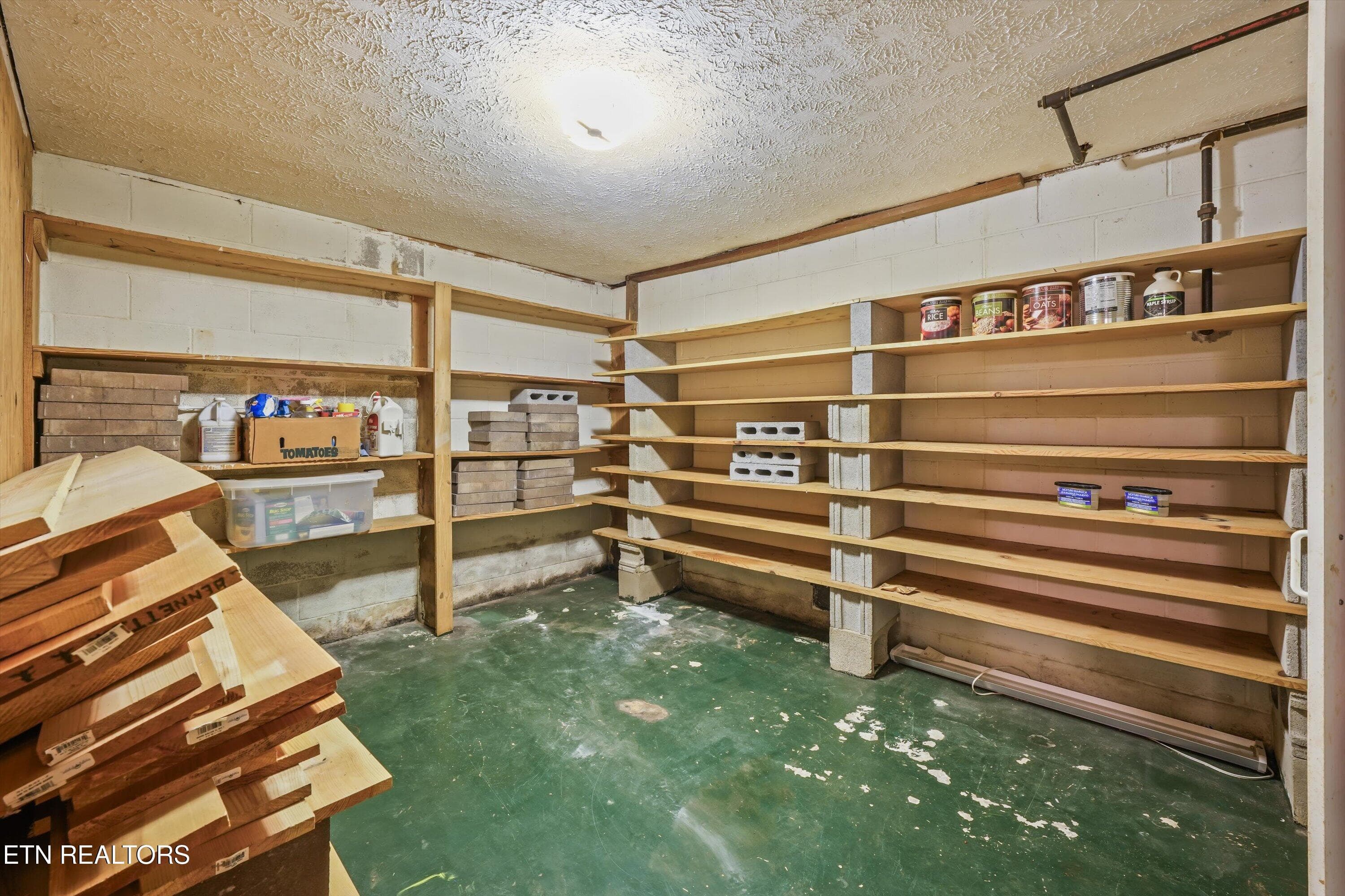 16-748 Christenson Rd 20 - 748 Christenson Rd, Deer Lodge, TN 37726