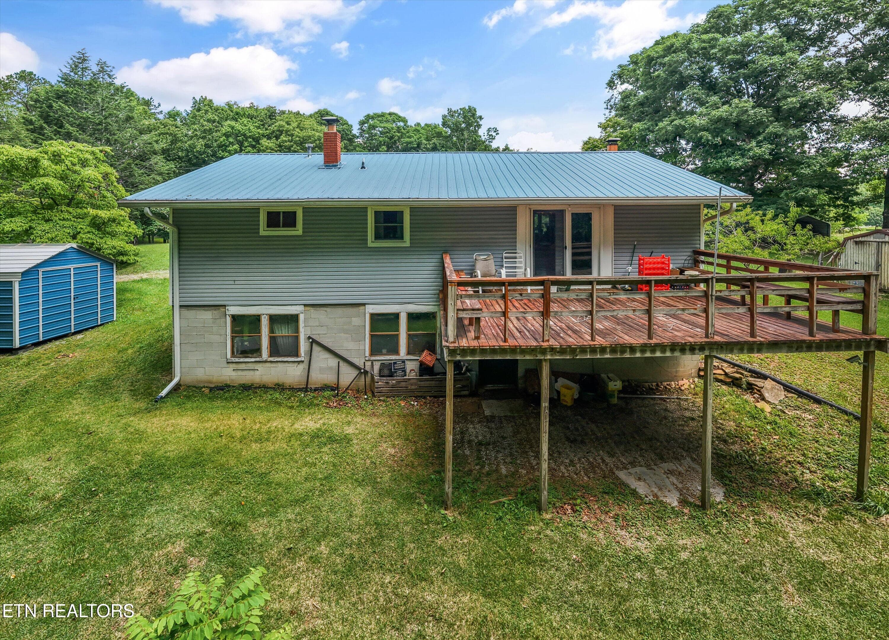 32-748 Christenson Rd 01 - 748 Christenson Rd, Deer Lodge, TN 37726