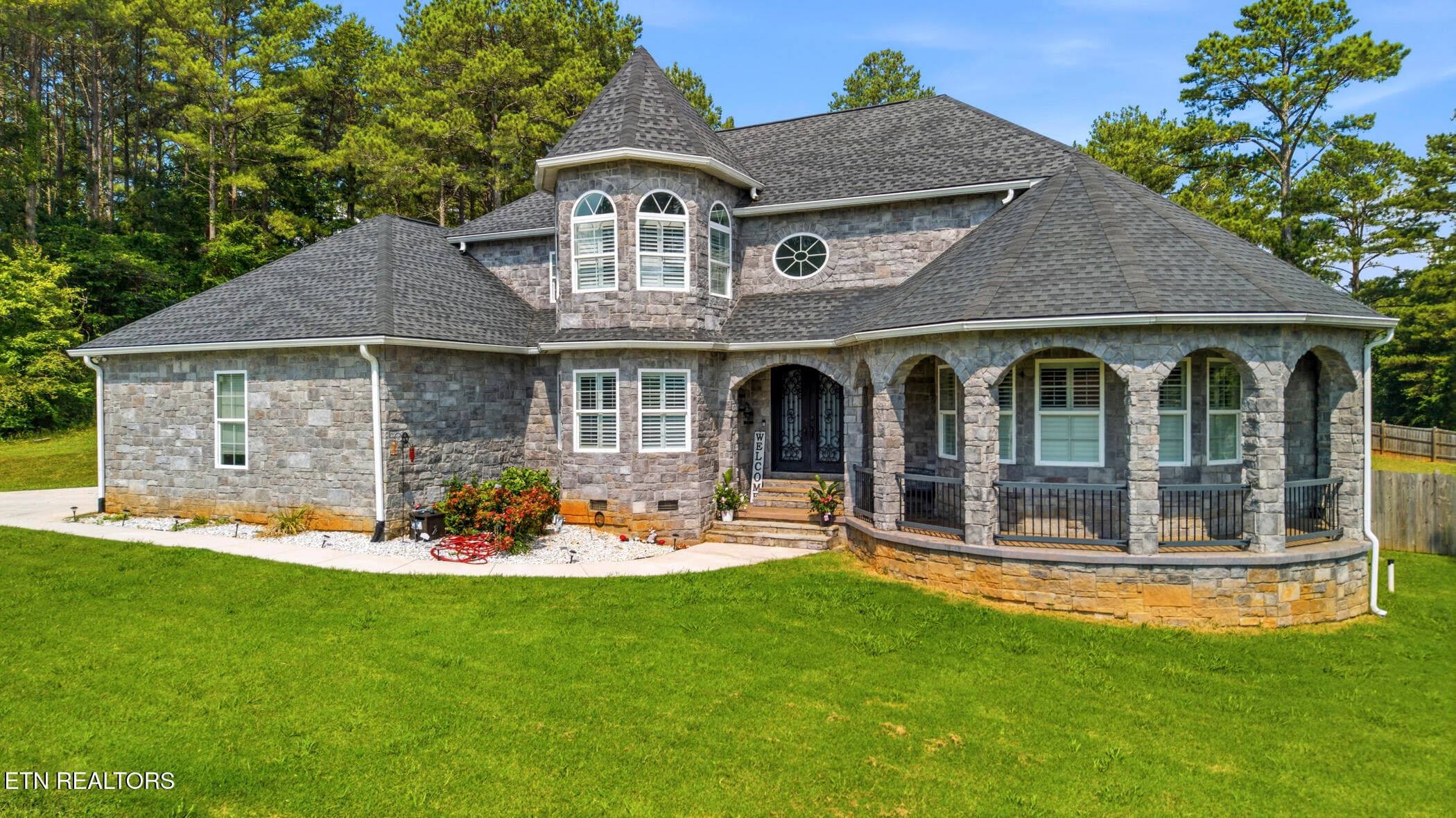 1712 Grand Pine Point, Maryville, TN 37801