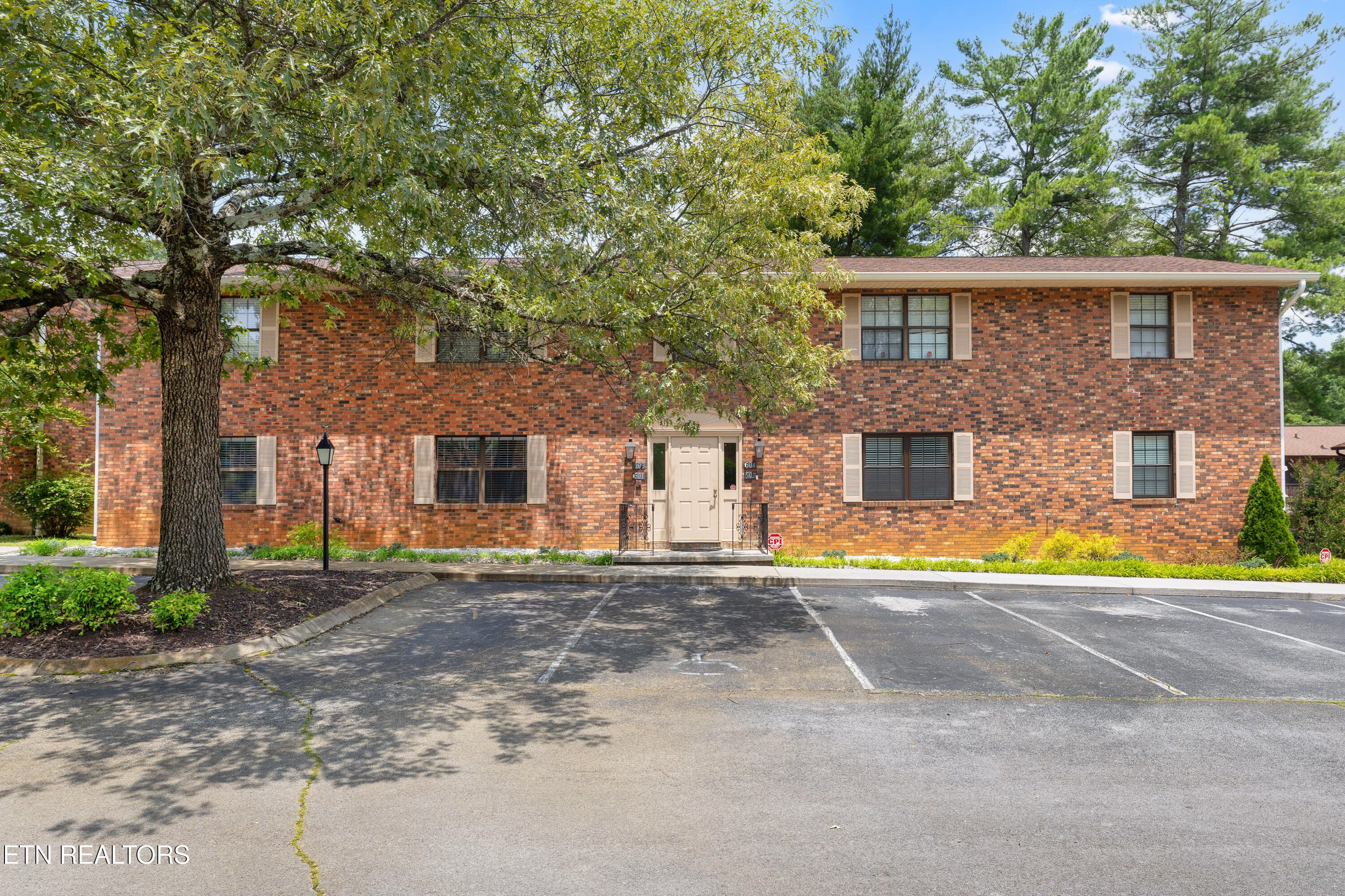 810 Highland Drive 501, Knoxville, TN 37912