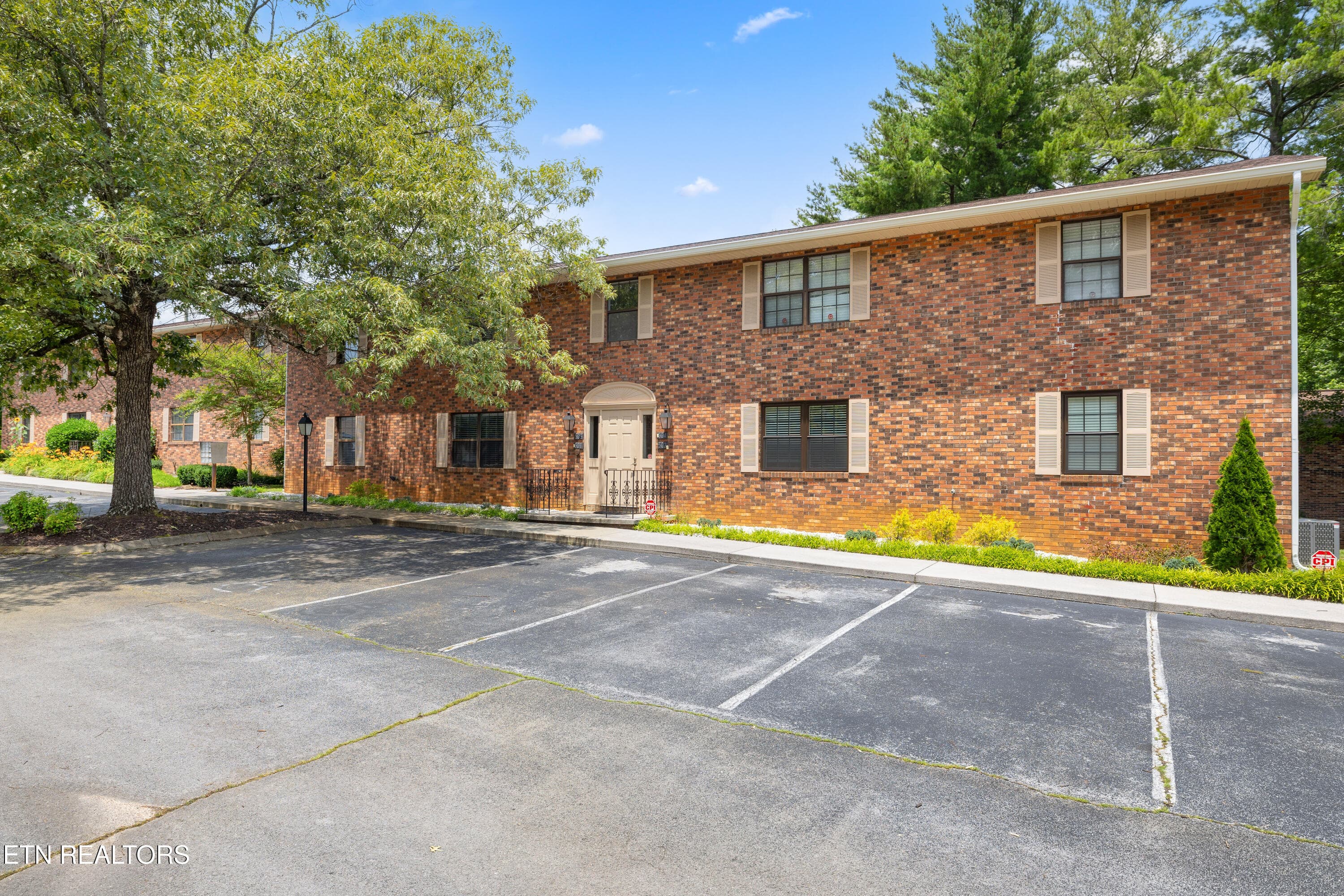 Positive Perceptions-20 - 810 Highland Drive 501, Knoxville, TN 37912, Knoxville