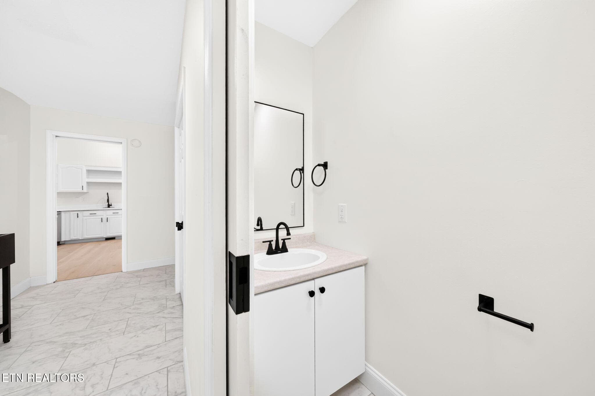 Half Bath - 35 Leaf Circle, Crossville, TN 38558