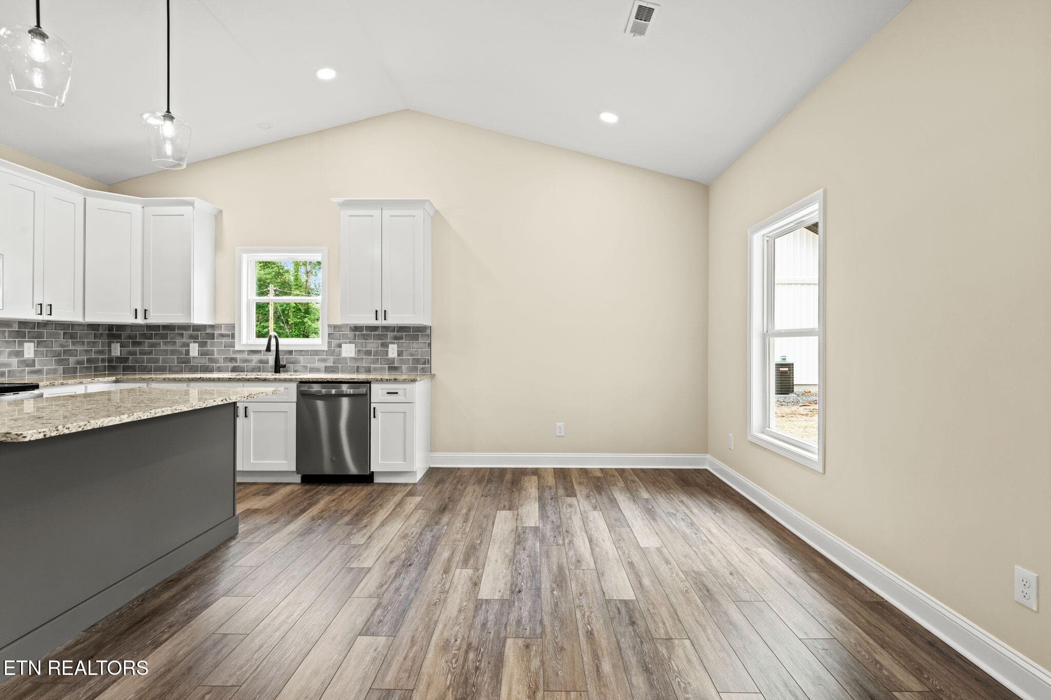 9-web-or-mls-212 Westbury-034 - 212 Westbury Drive, Clinton, TN 37716