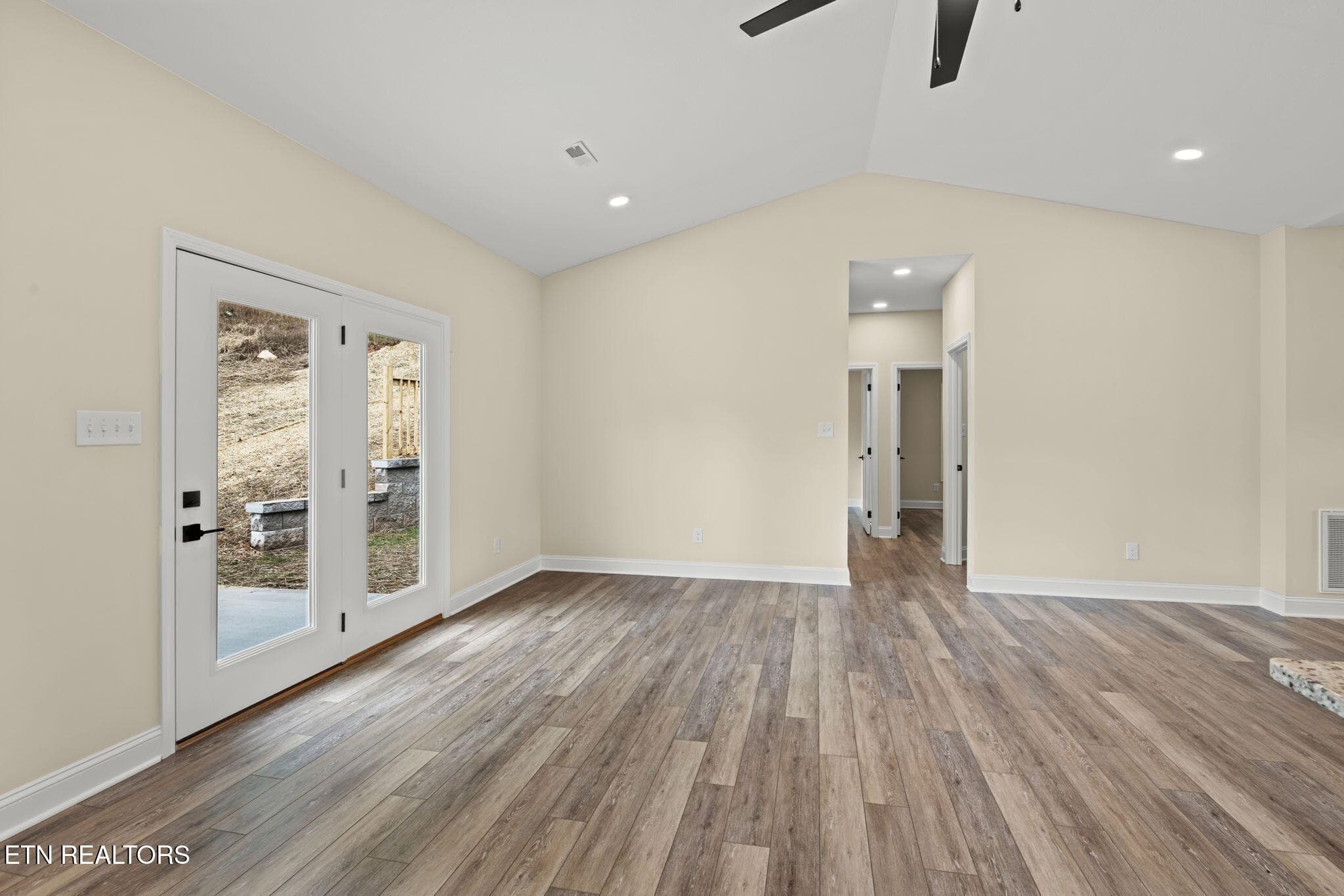12-web-or-mls-212 Westbury-050 - 212 Westbury Drive, Clinton, TN 37716