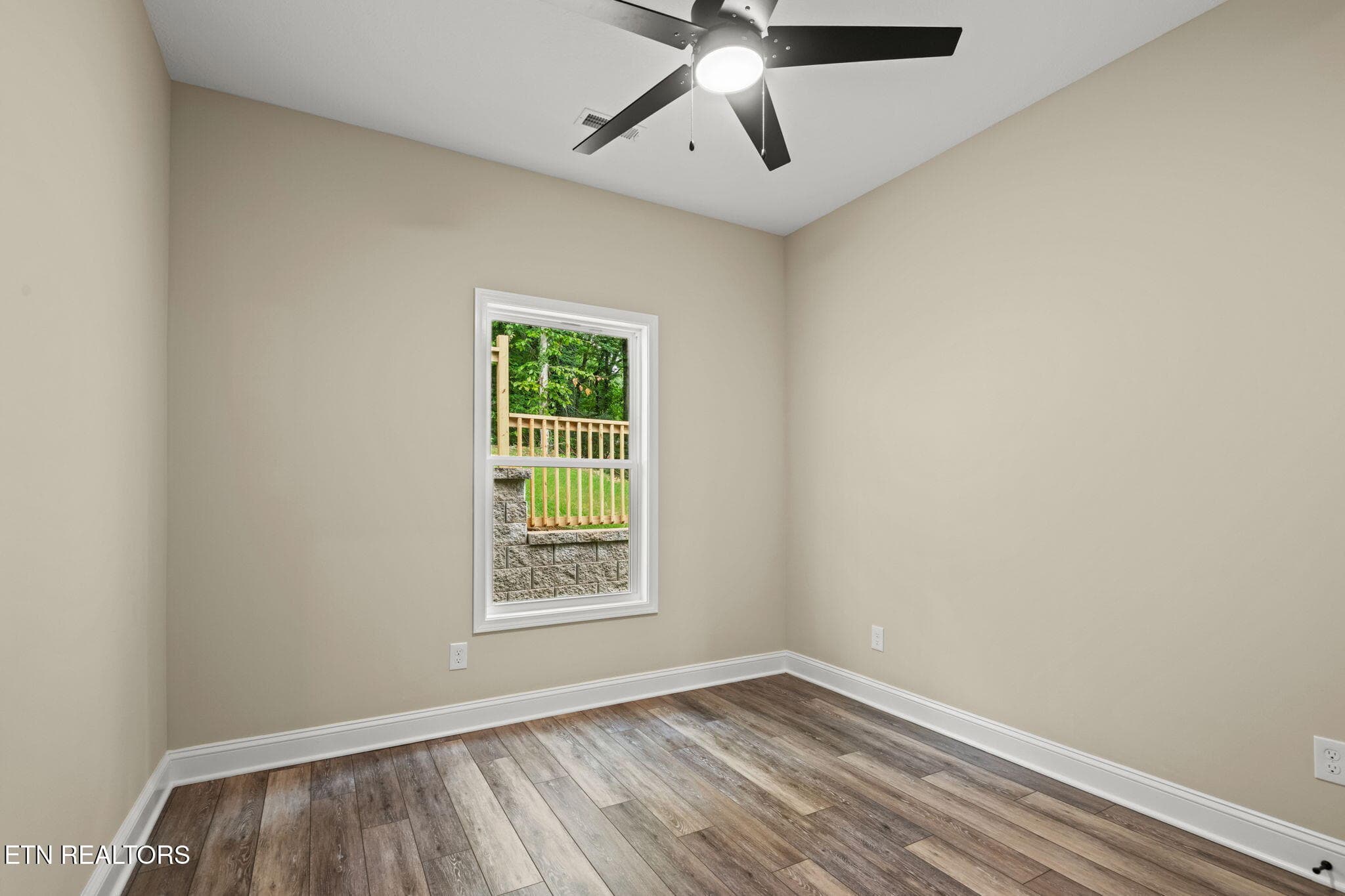 17-web-or-mls-212 Westbury-074 - 212 Westbury Drive, Clinton, TN 37716
