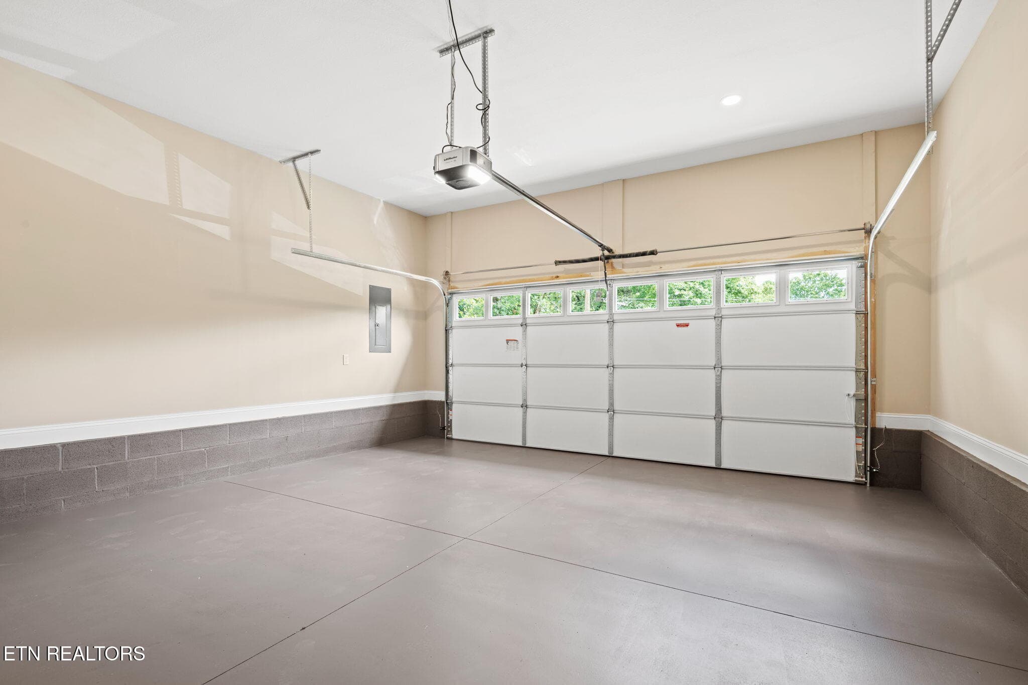 22-web-or-mls-212 Westbury-089 - 212 Westbury Drive, Clinton, TN 37716
