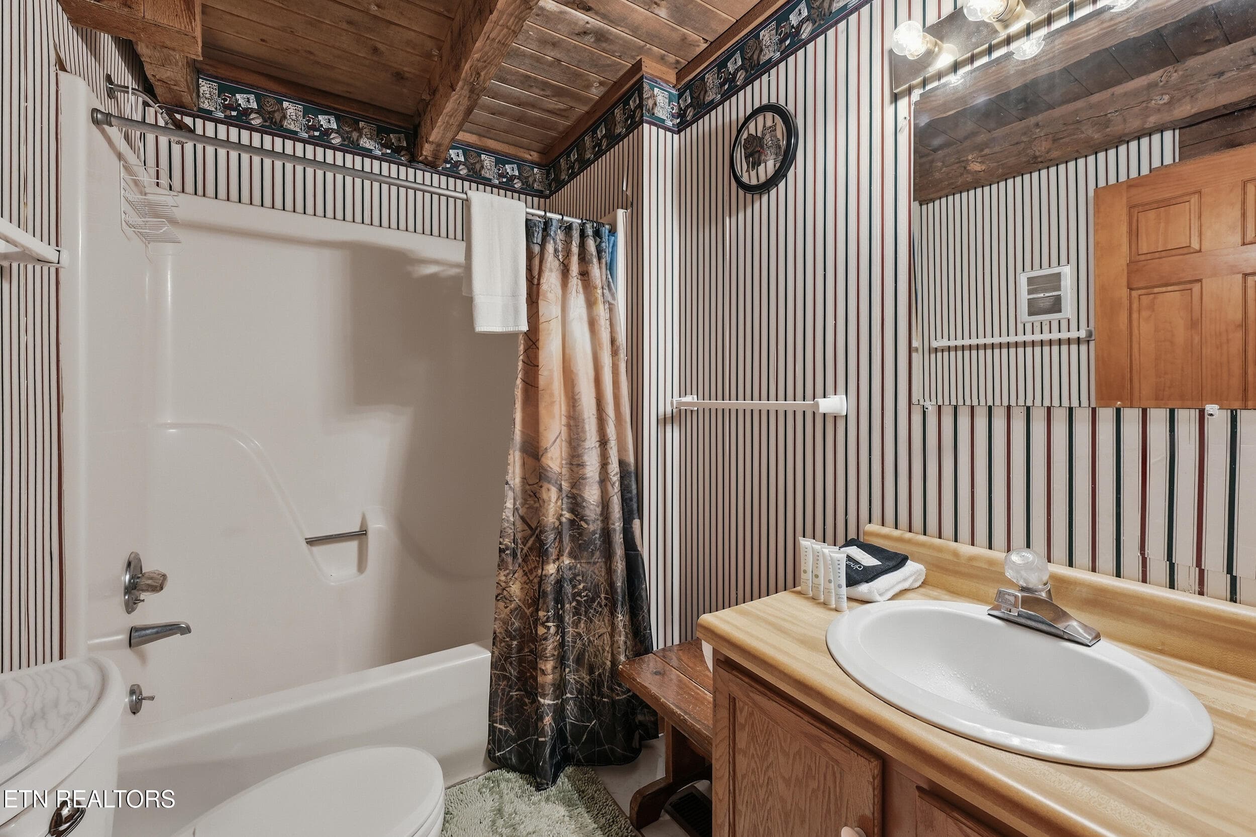 Bathroom-main level - 559 Crest Rd, Gatlinburg, TN 37738, Gatlinburg
