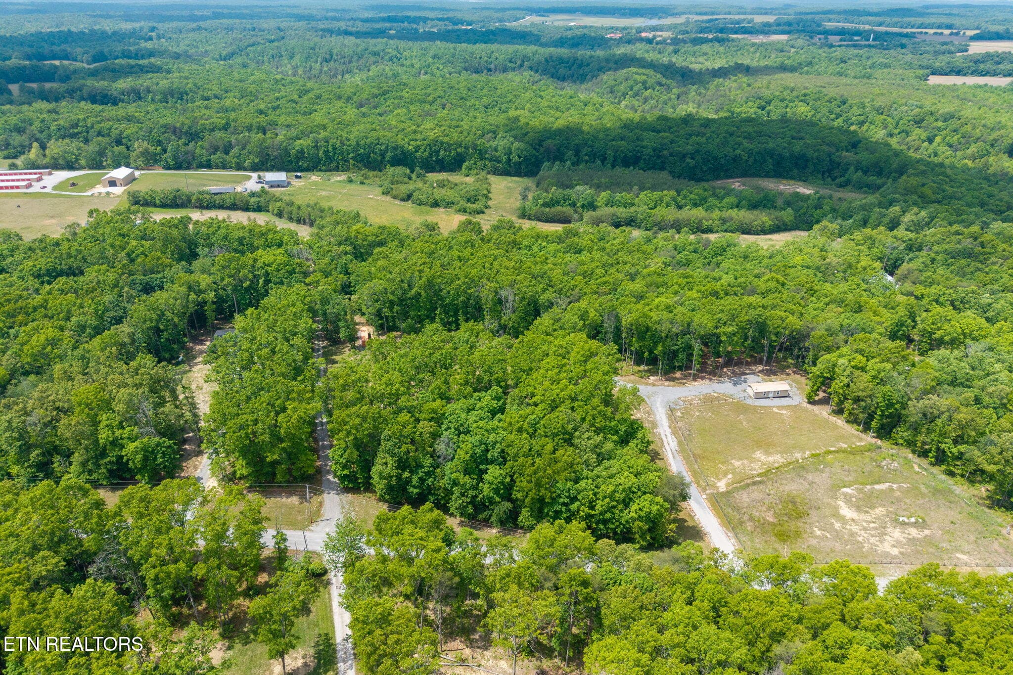 7-web-or-mls-833 Little Hurricane Ln_10 - 833 Little Hurricane Lane, Monterey, TN 38574
