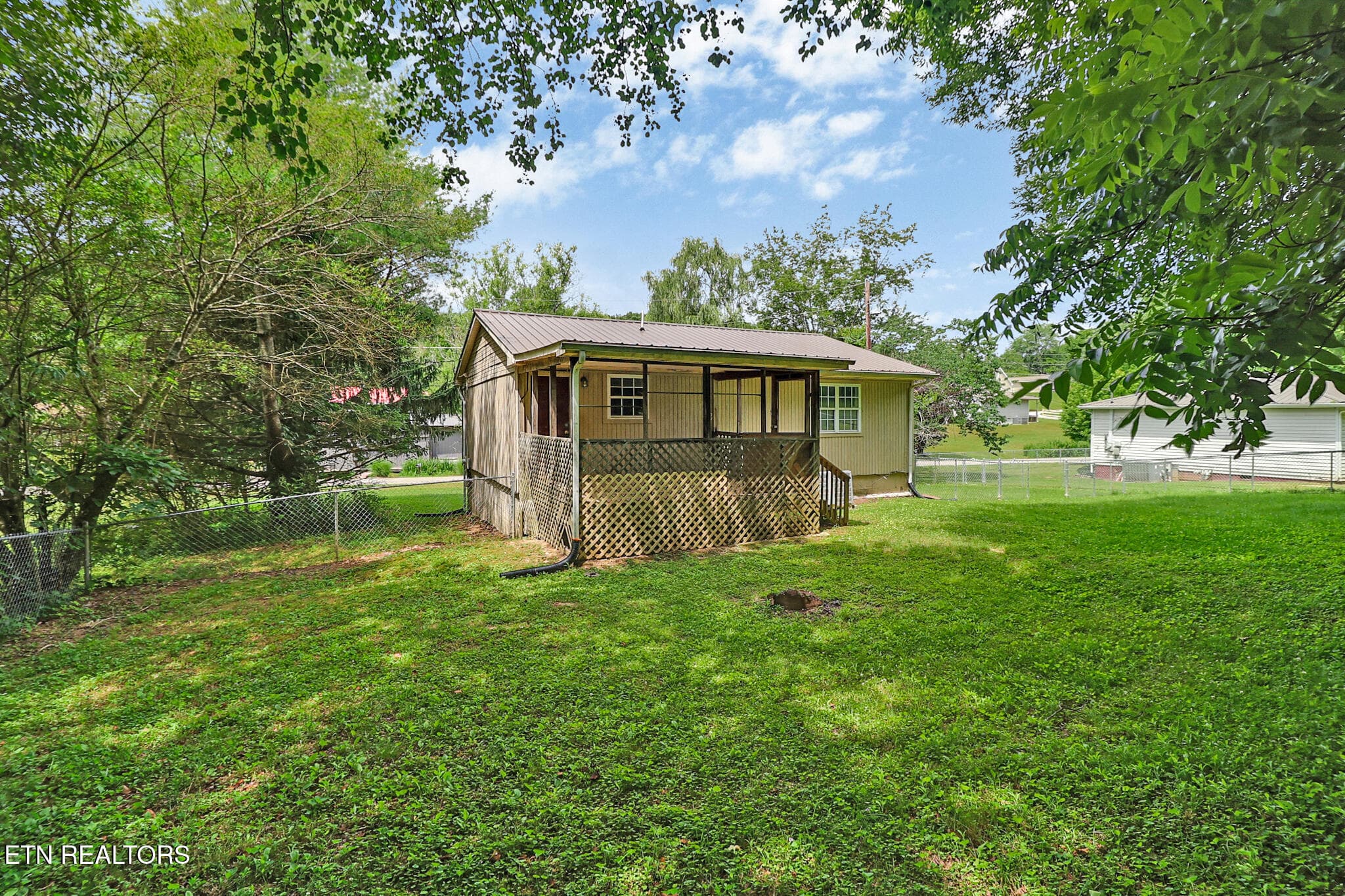 n44a9266-n44a9270 - 106 Willow Creek Rd, Wartburg, TN 37887, Wartburg