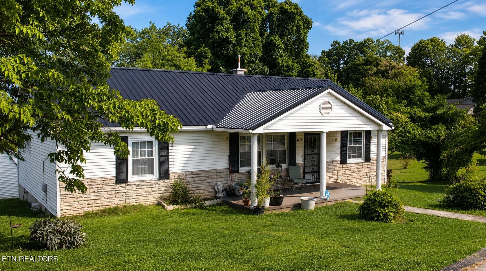 Rose Hill Drive - 822 Rose Hill Drive, LaFollette, TN 37766