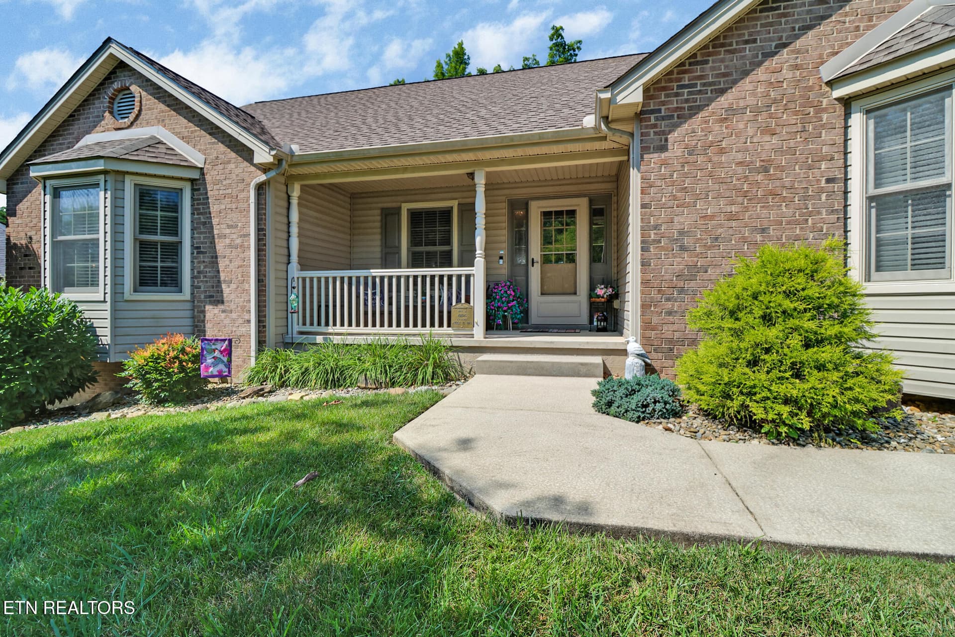 Front porch - 151 Northridge Drive, Crossville, TN 38558