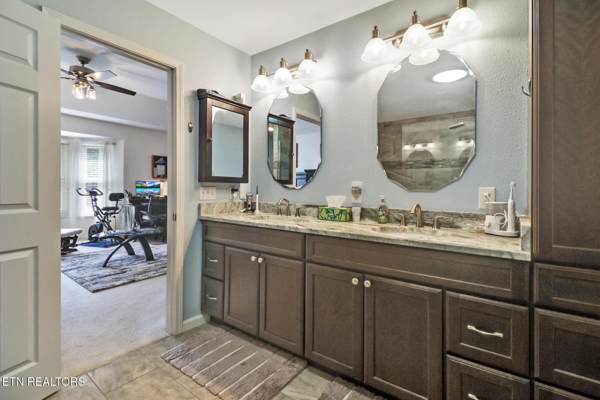 Master bath - 151 Northridge Drive, Crossville, TN 38558
