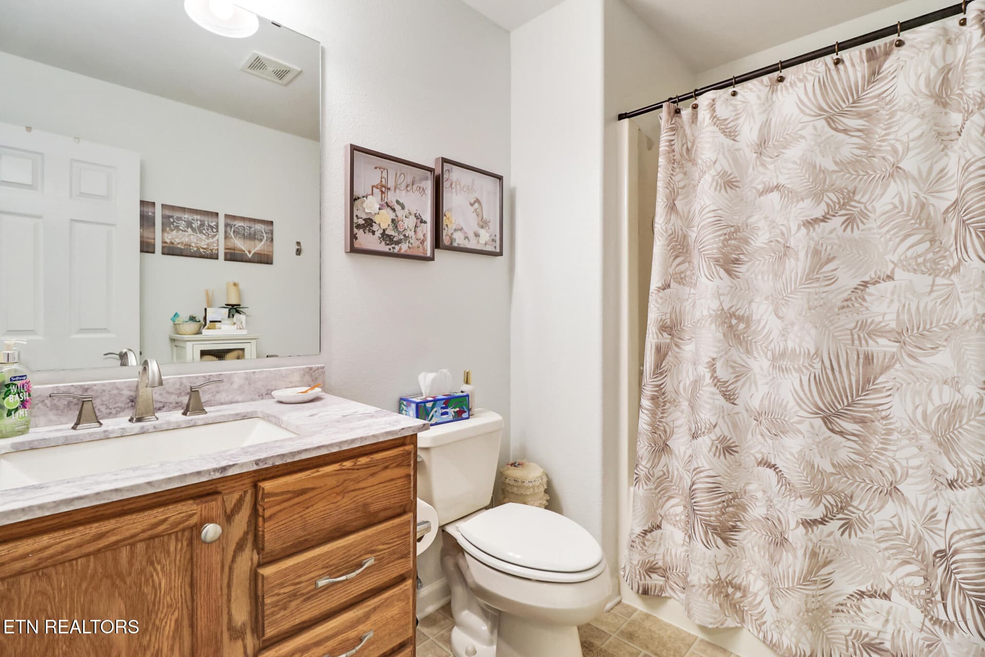 Guest bath - 151 Northridge Drive, Crossville, TN 38558