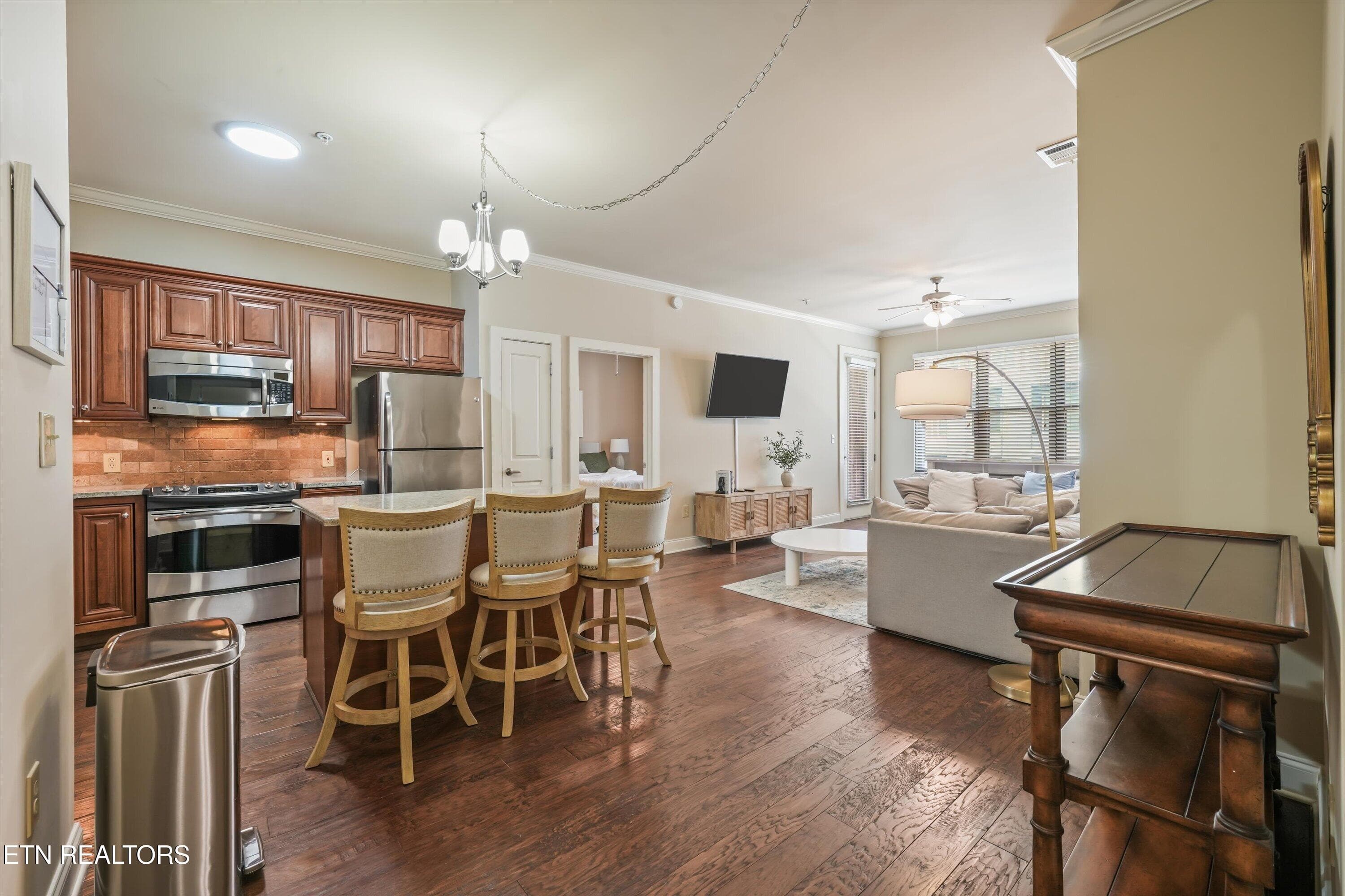 04-445 W Blount Ave 308 03 - 445 W Blount Ave 308, Knoxville, TN 37920, Knoxville