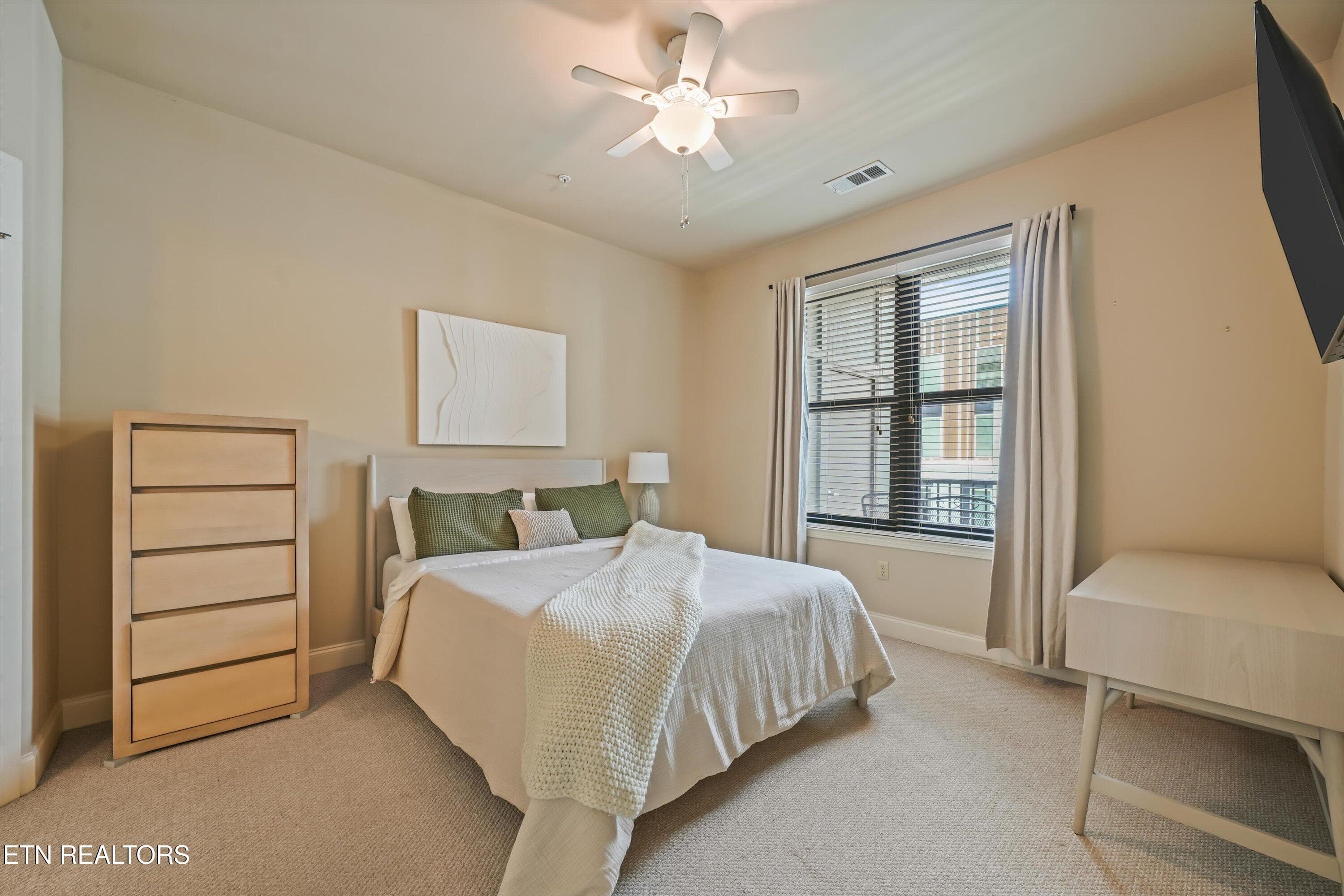 25-445 W Blount Ave 308 24 - 445 W Blount Ave 308, Knoxville, TN 37920, Knoxville