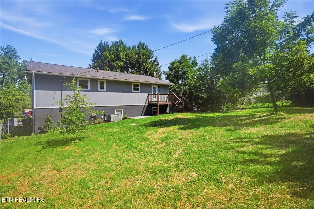 Back Yard - 2018 Swarthmore Lane, Maryville, TN 37804, Maryville